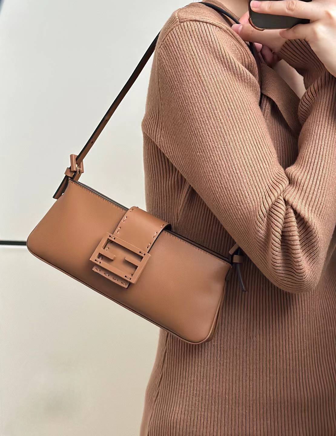  ماستر كواليتي فندي بيبي بي (Fendi Baby B) - صورة 3