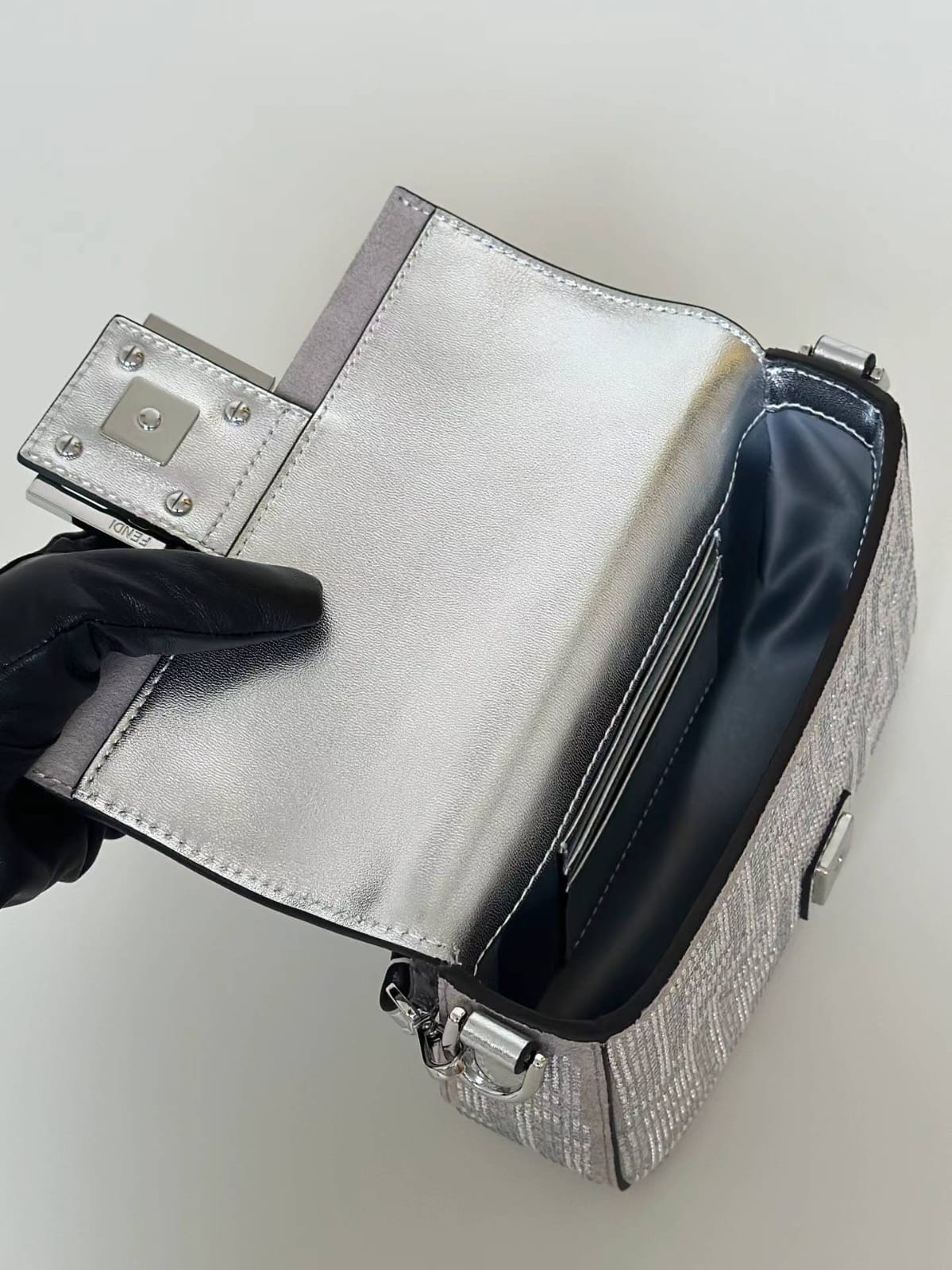 ماستر كواليتي فندي بوقيت 20cm Fendi Baguette Mini - صورة 8