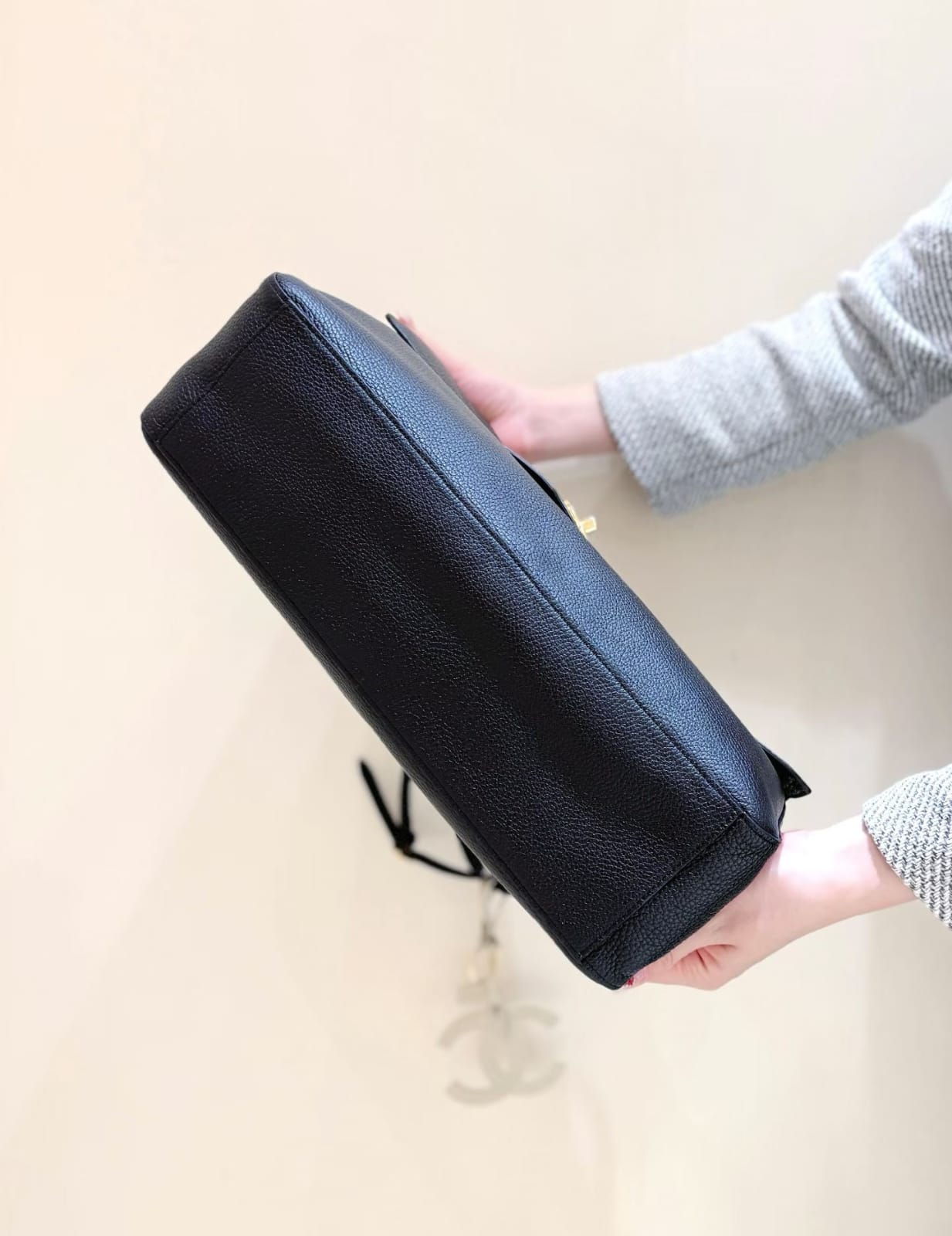 ماستر كواليتي شانيل جيني ماكسي jennie maxi 26cm - صورة 3