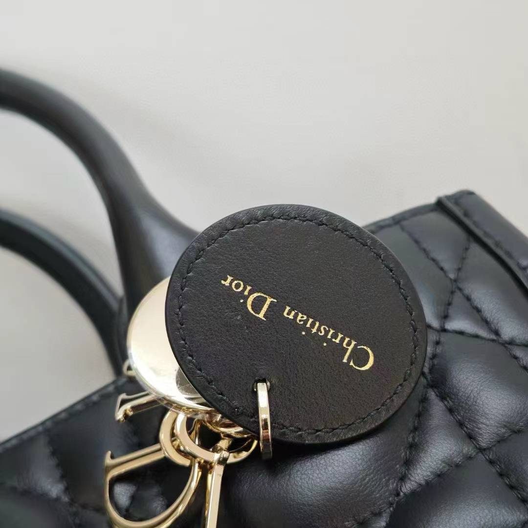 ماستر كواليتي ديور بوك توتي صغير 26.5cm Dior Small Book Tote - صورة 5
