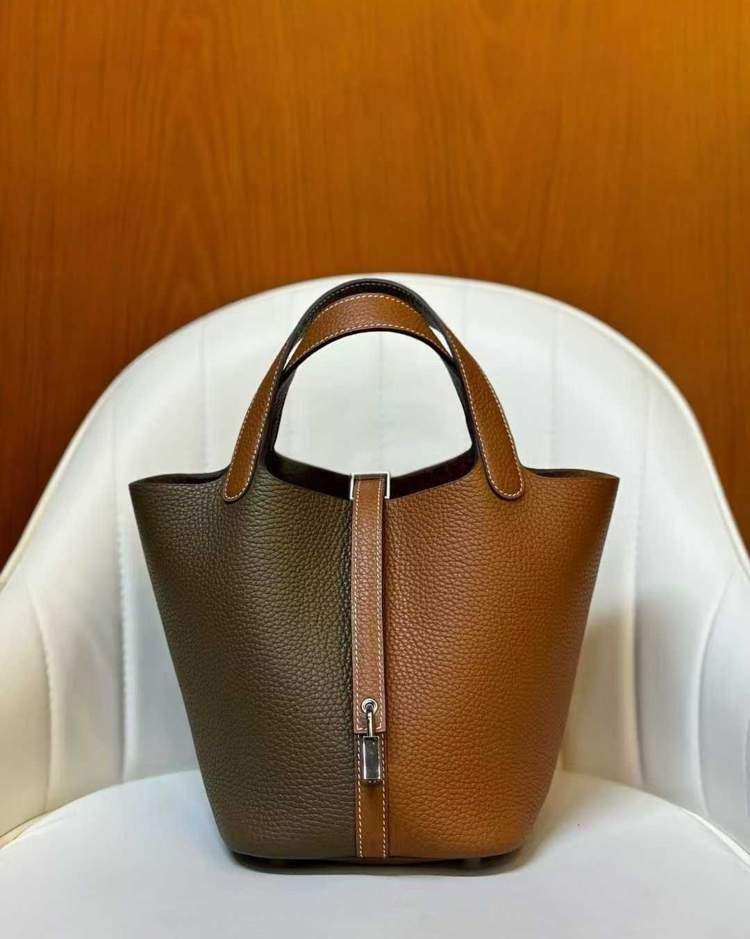ماستر كواليتي هيرمز بيكوتين Picotin Lock 18  Hermès - صورة 1
