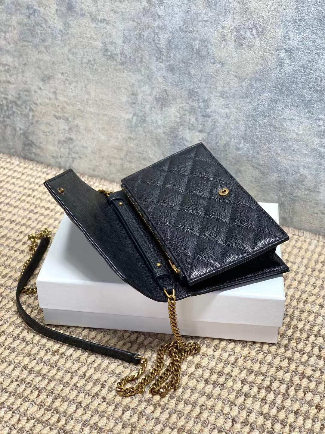 ماستر كواليتي 20cm سان لوران YSL Becky - صورة 3