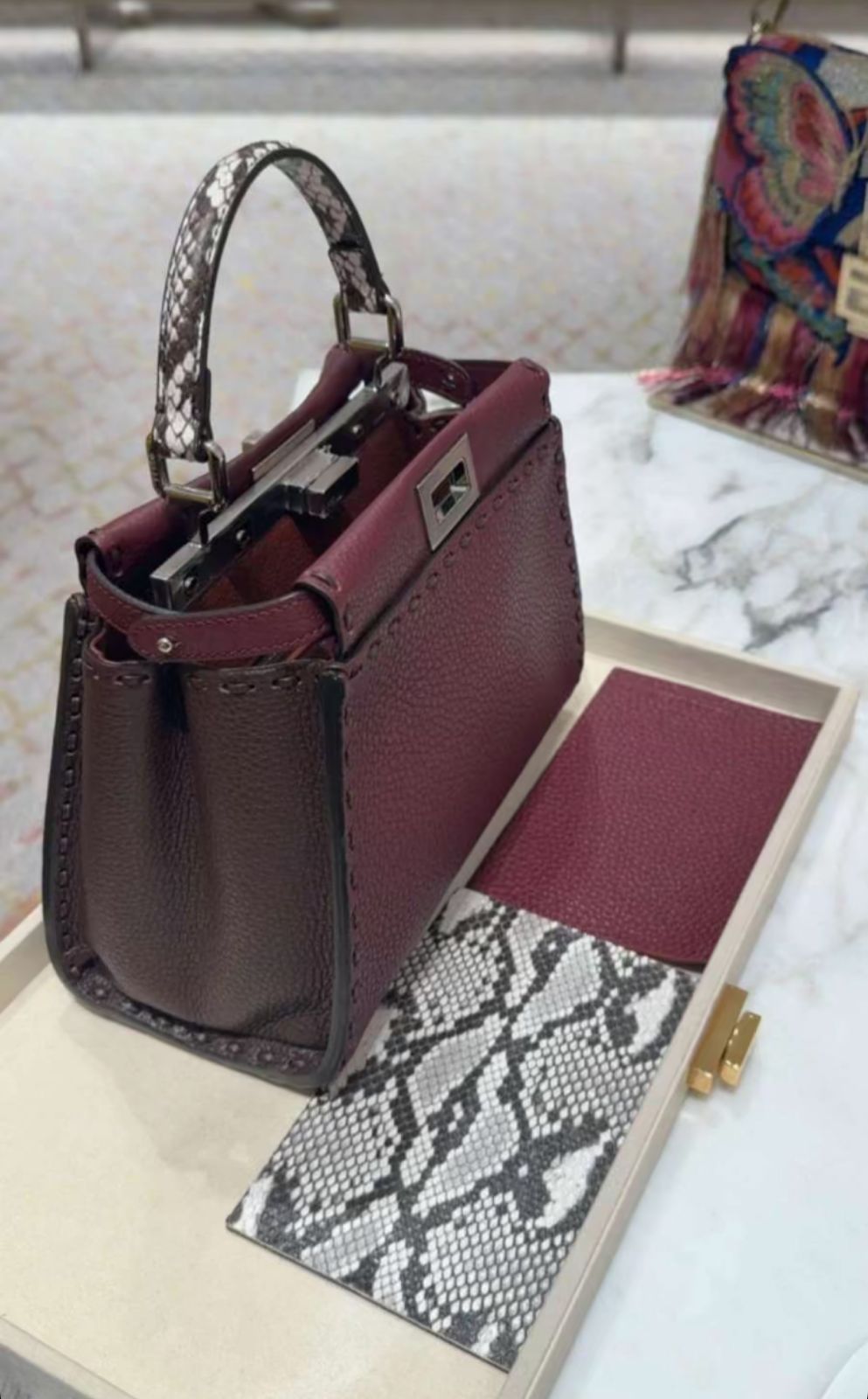 ماستر كواليتي فندي بيكابو  Fendi Peekaboo Mini snake - صورة 1
