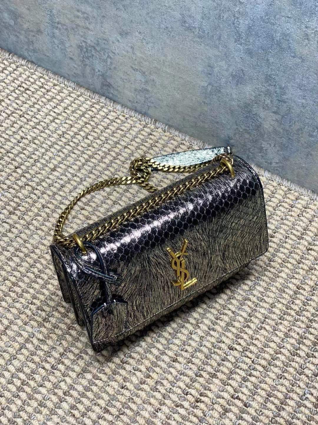 ماستر كواليتي 22cm سان لوران  Saint Laurent Small Kate    - صورة 9