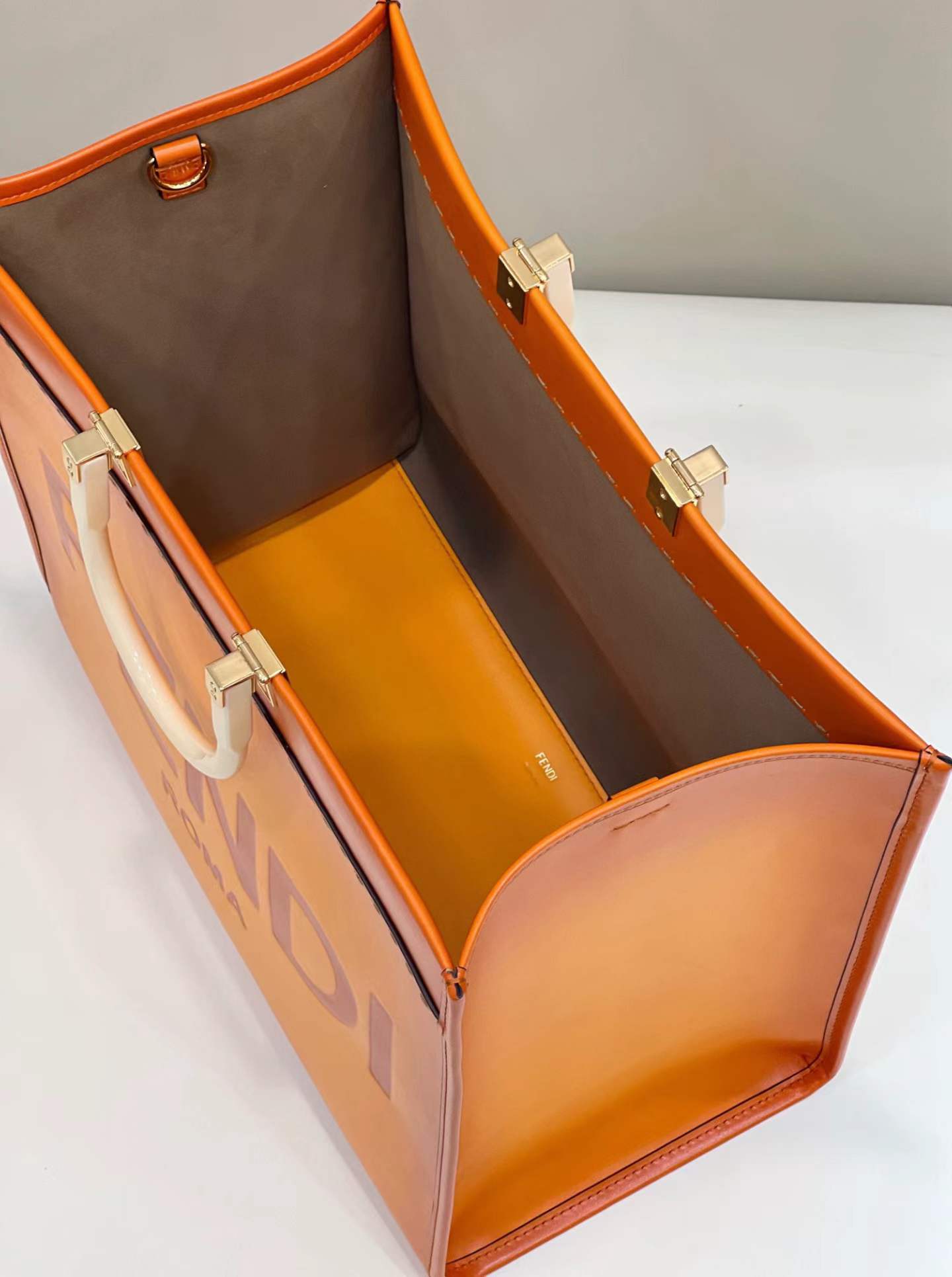 ماستر كواليتي فندي توتي 40cm Fendi peekaboo tote - صورة 9