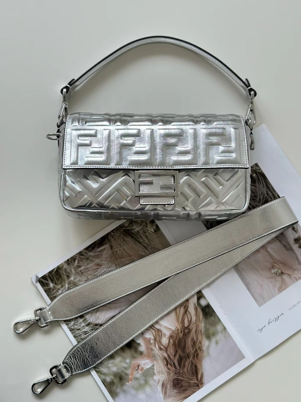 ماستر كواليتي فندي بوقيتي 26cm Fendi Baguette - صورة 1