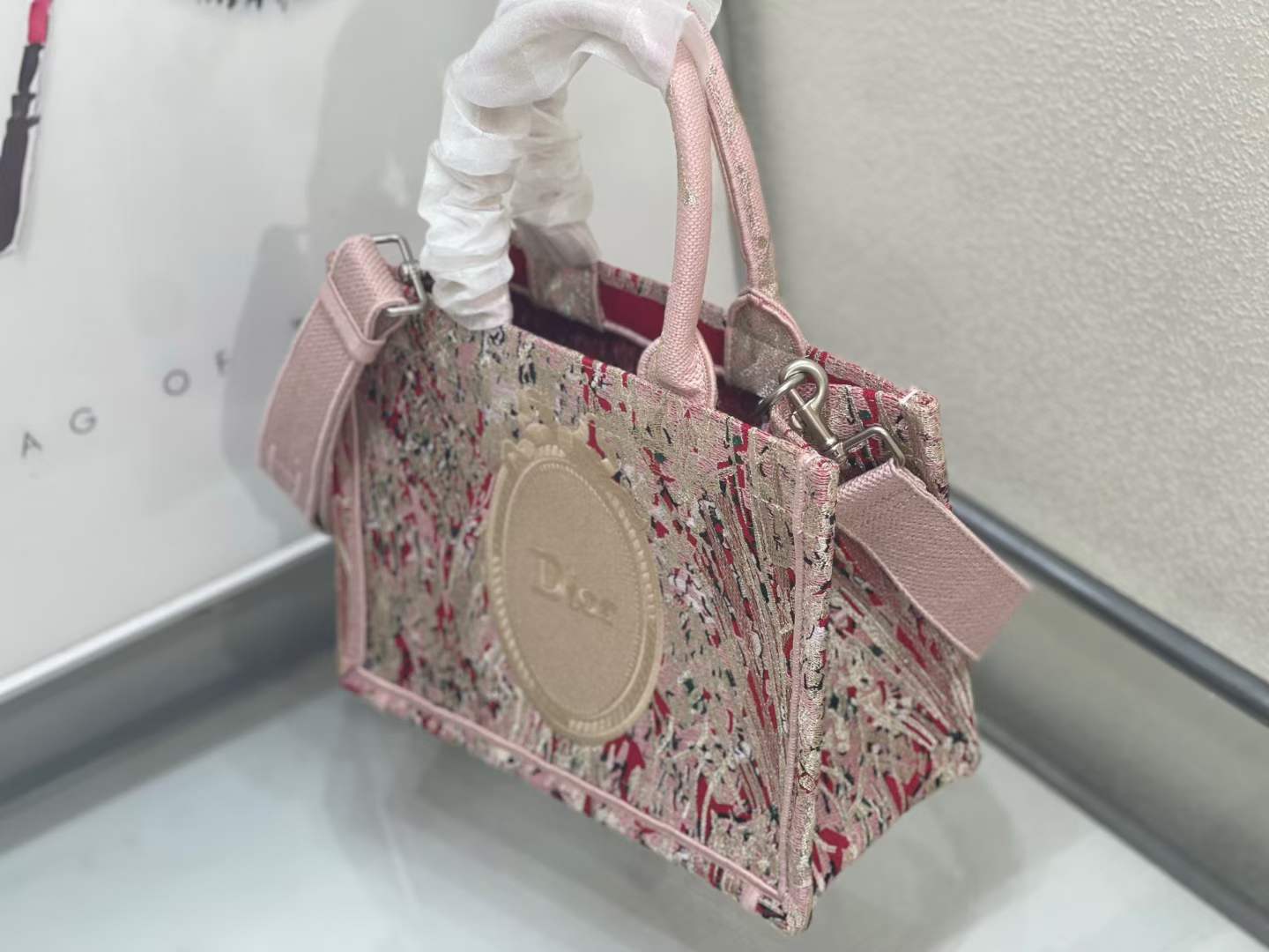 26cm ديور بوك توت  Dior Book Tote - صورة 3