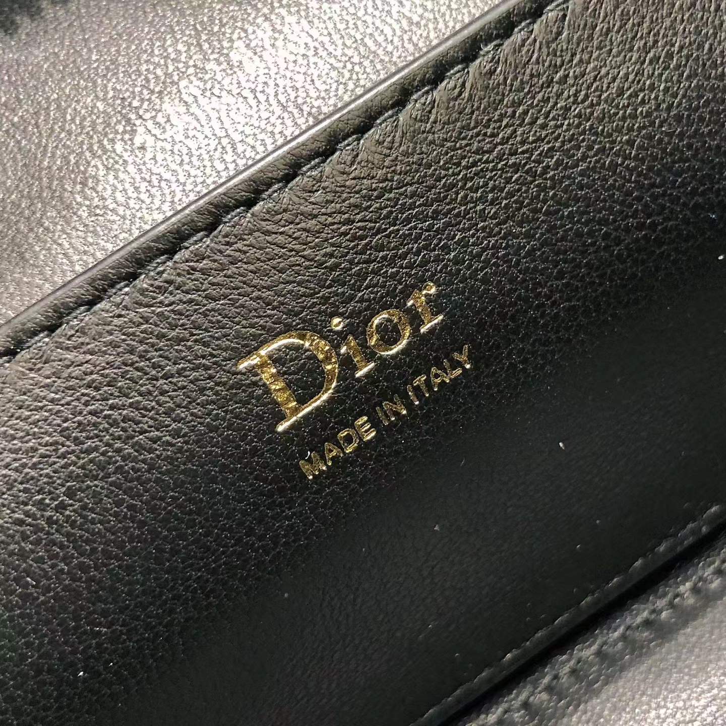 ماستر كواليتي 19cm ديور فانيتي  Dior Trianon Soft Vanity  - صورة 8
