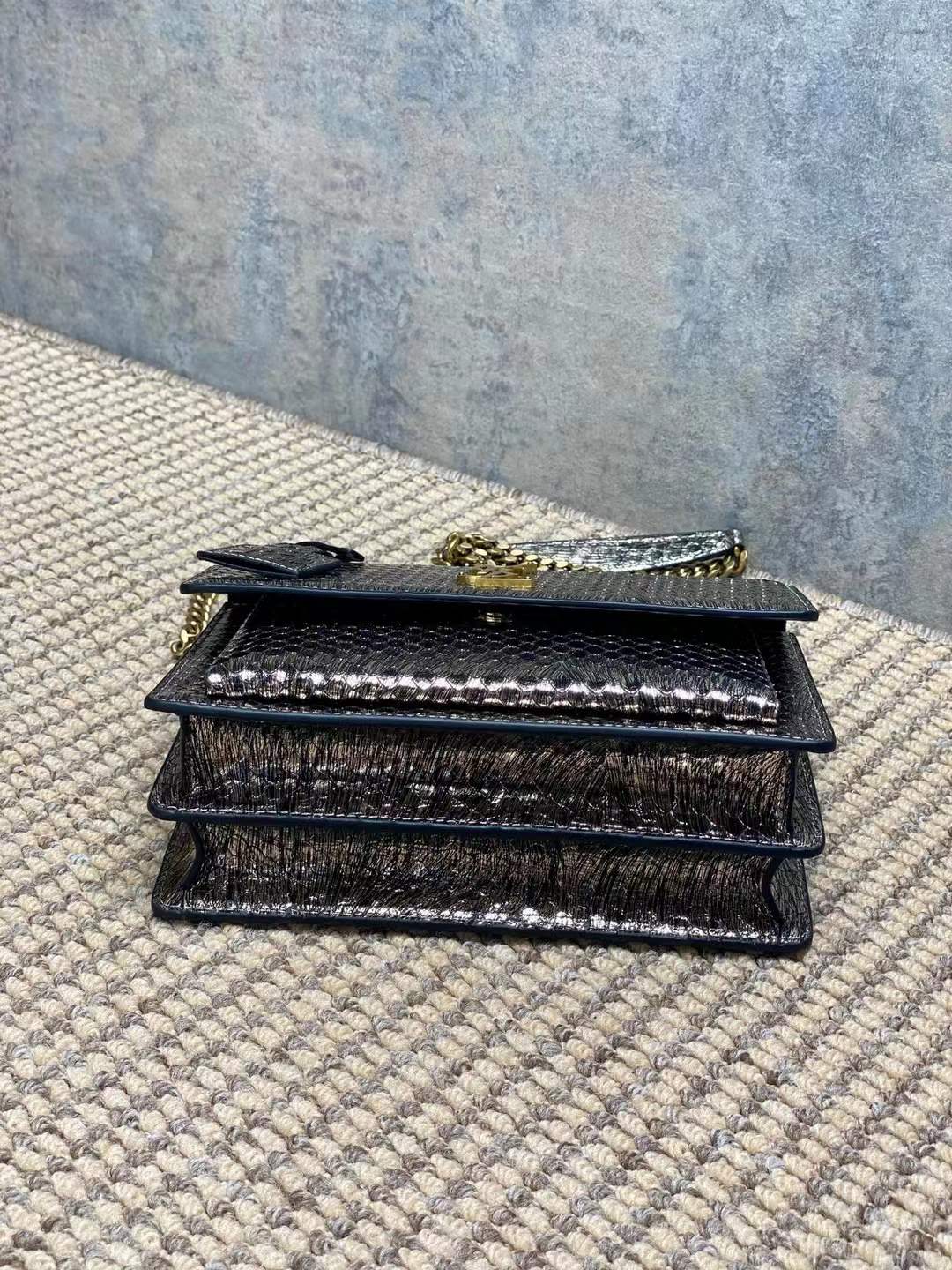 ماستر كواليتي 22cm سان لوران  Saint Laurent Small Kate    - صورة 3
