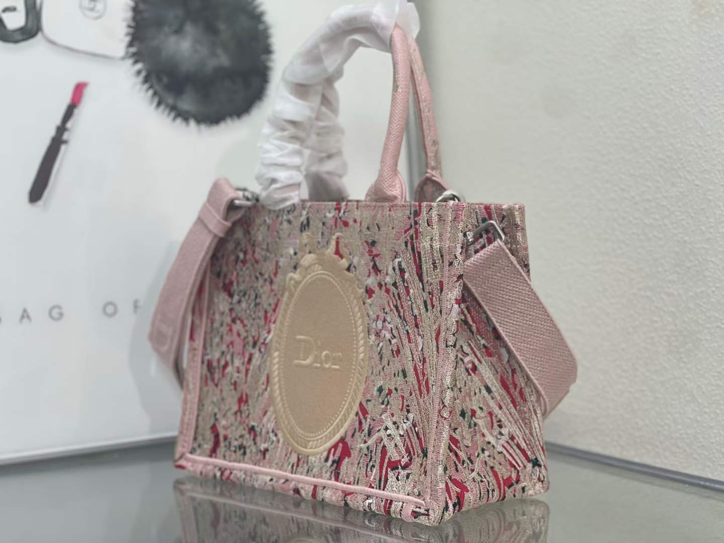 26cm ديور بوك توت  Dior Book Tote - صورة 2