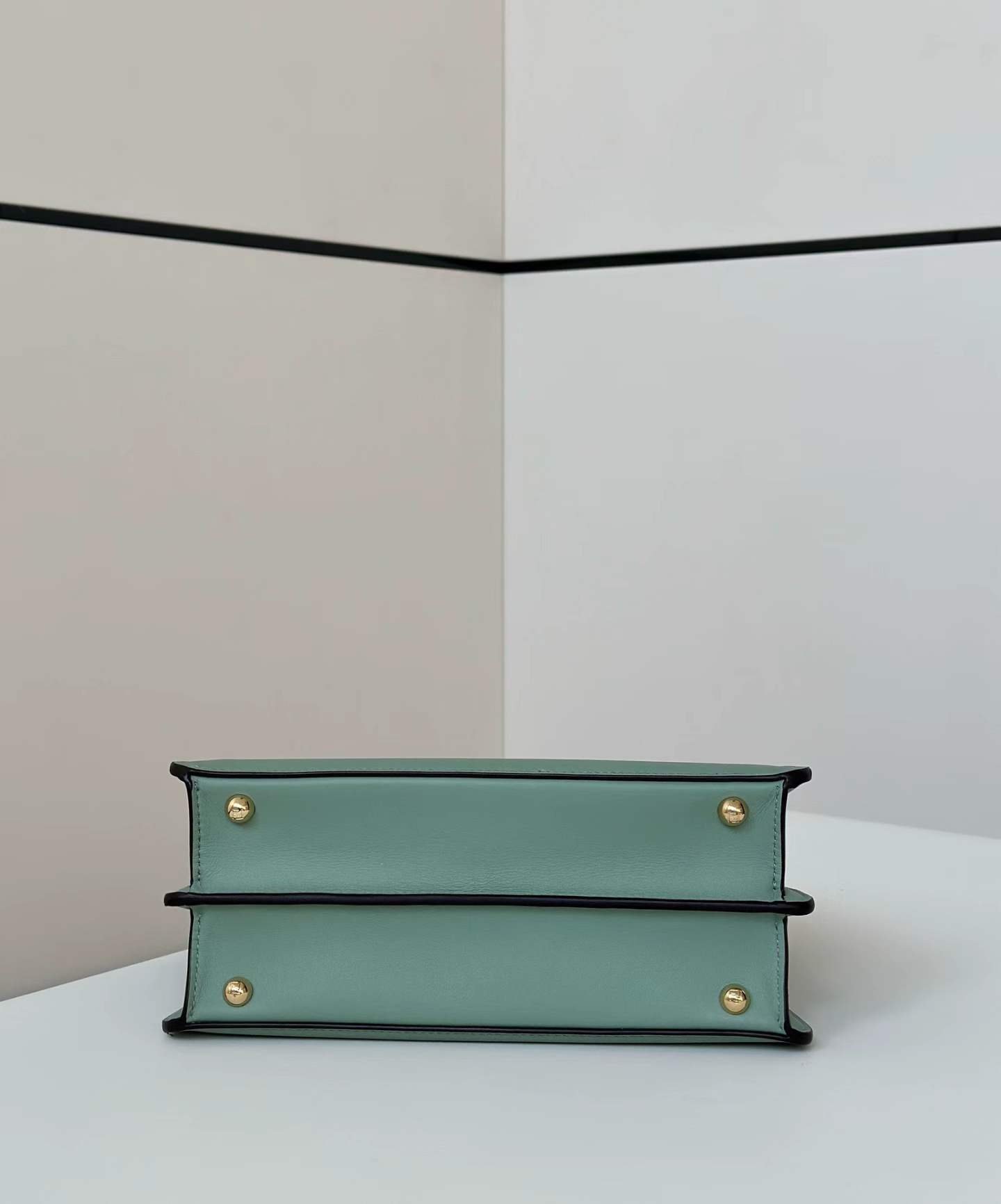 ماستر كواليتي 27cm فندي بيكابو Fendi peekaboo - صورة 2