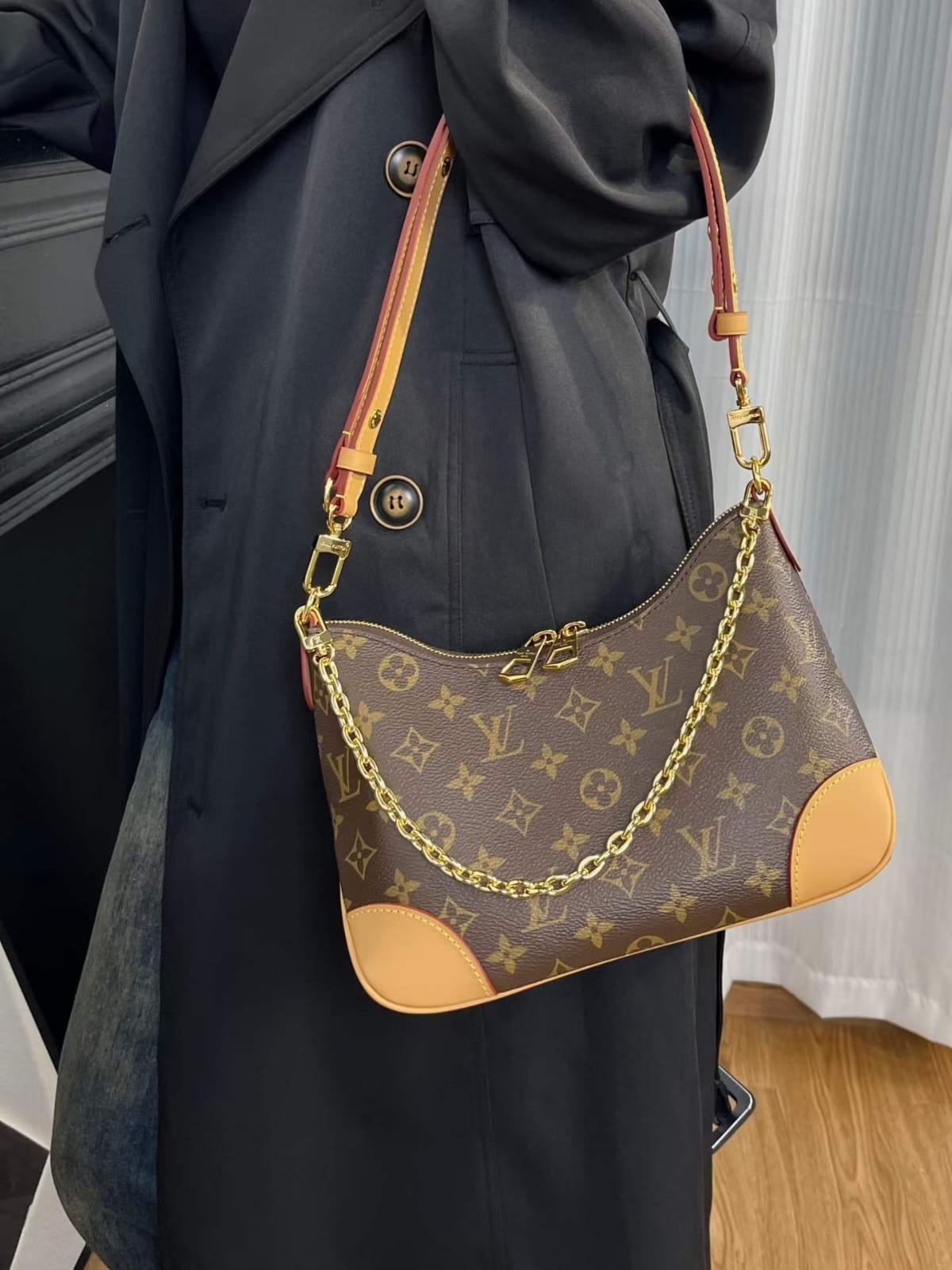 ماستر كواليتي لوي فيتون بولوقن 26cm Louis Vuitton Boulogne PM  - صورة 2