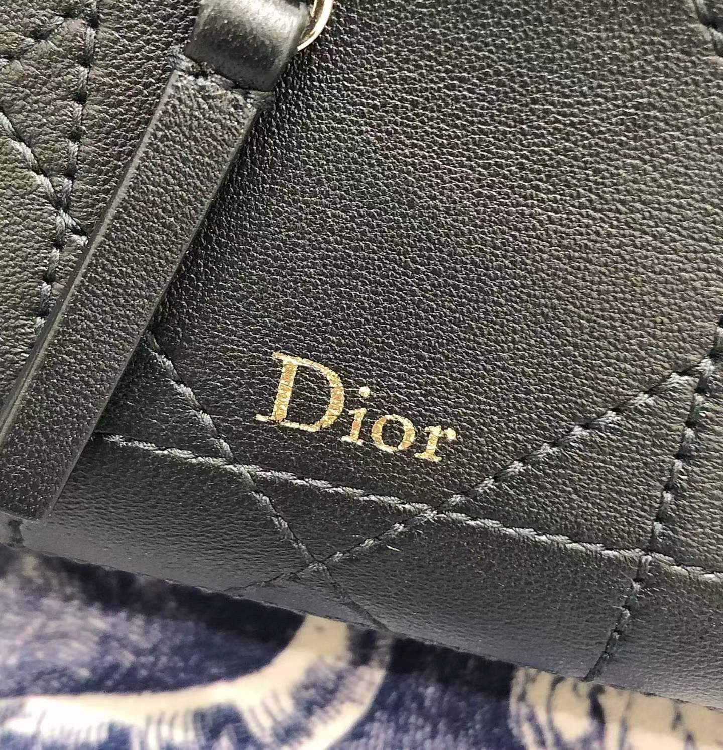 ماستر كواليتي 19cm ديور فانيتي  Dior Trianon Soft Vanity  - صورة 5