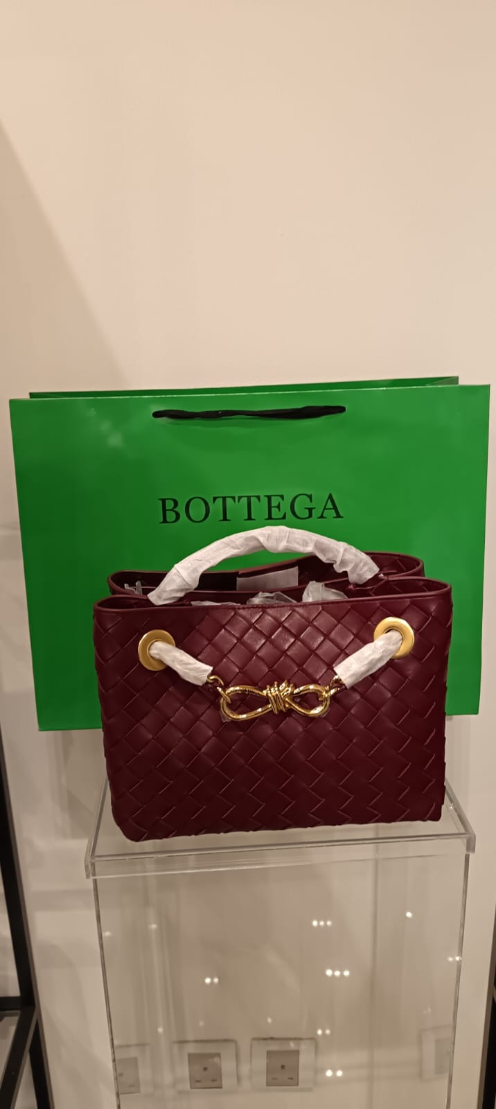 ماستر كواليتي بوتيغا فينيتا انديامو  (Bottega Veneta Andiamo) - صورة 1
