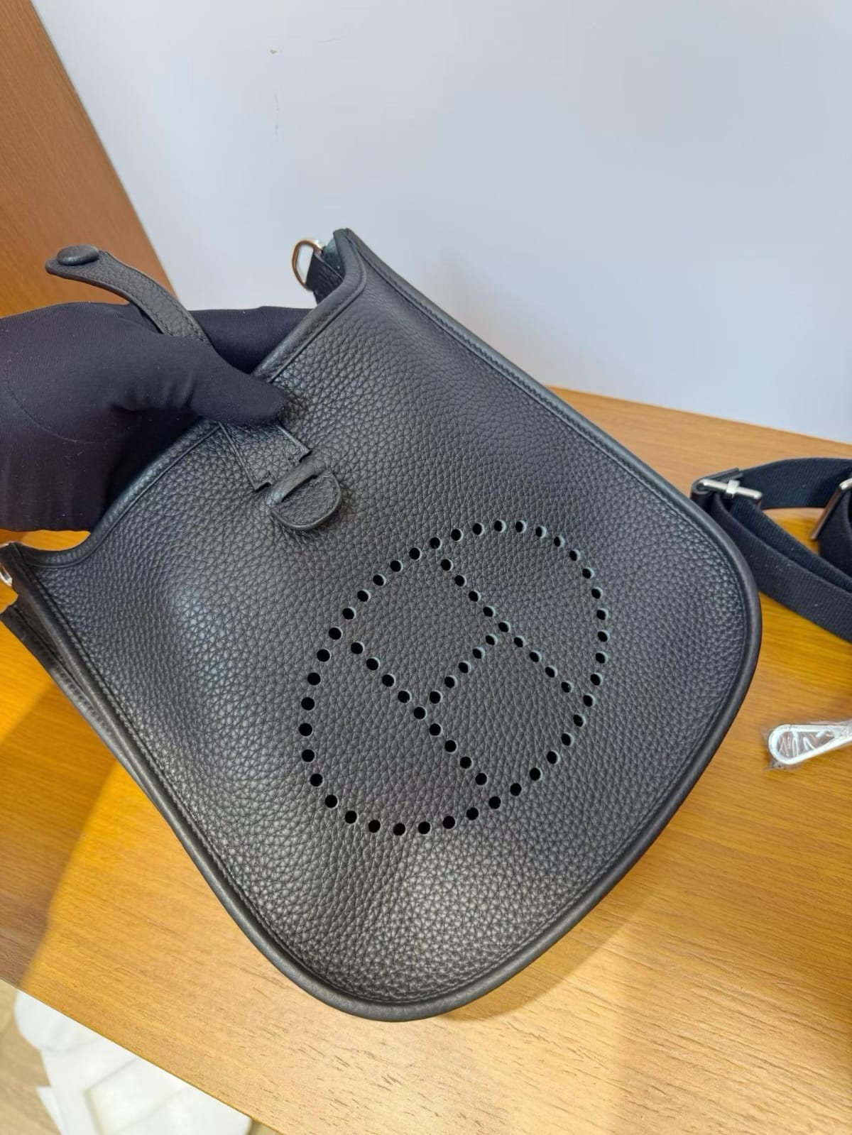 ماستر كواليتي هيرمز ايفيلين  Hermès Evelyne 23cm - صورة 1