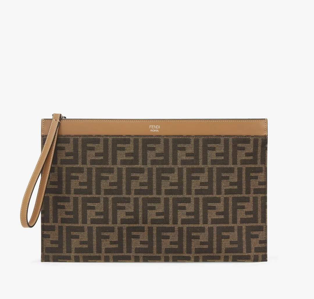 ماستر كواليتي فندي باوتش Fendi - صورة 1