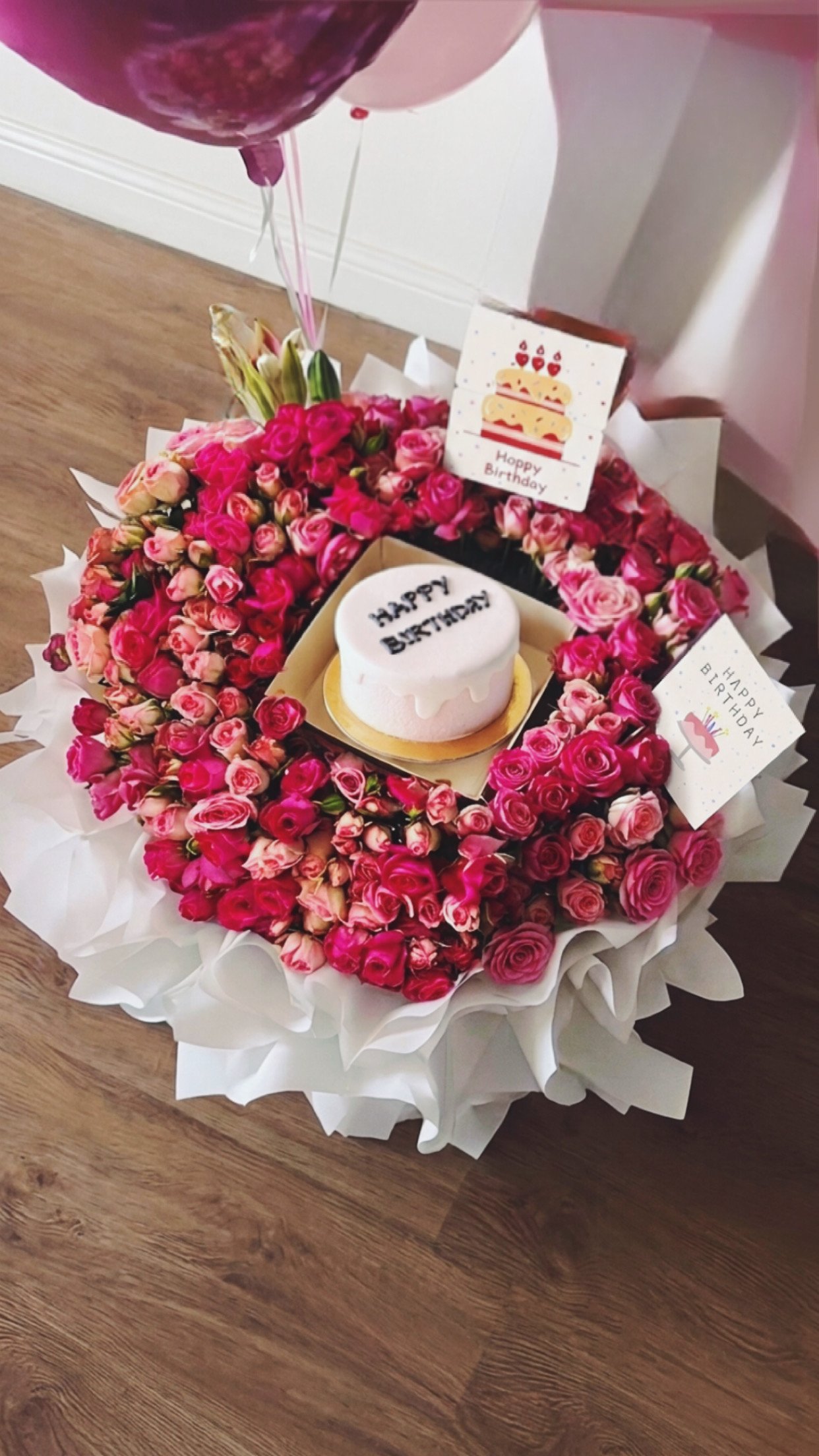 باقه كيك وورد عيد ميلاد بيبي روز - صورة 1