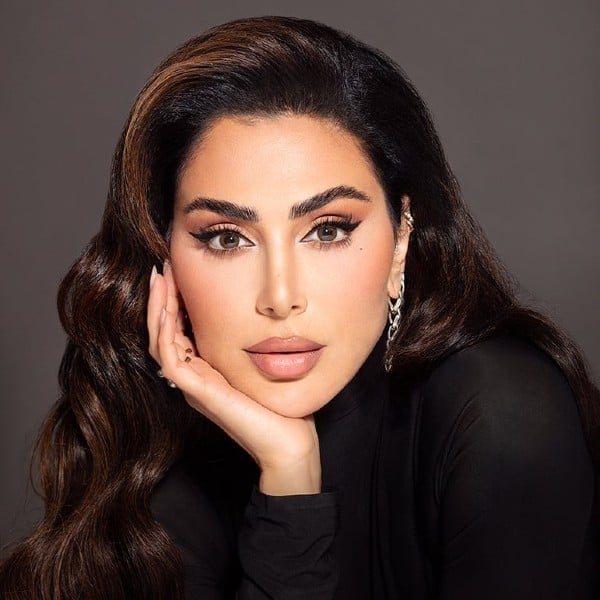 Diva HUDA KATTAN BETON ديفا هدى بيوتي بيتون - صورة 2