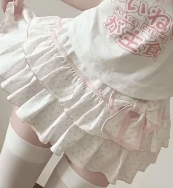 cute mini skirt - صورة 1