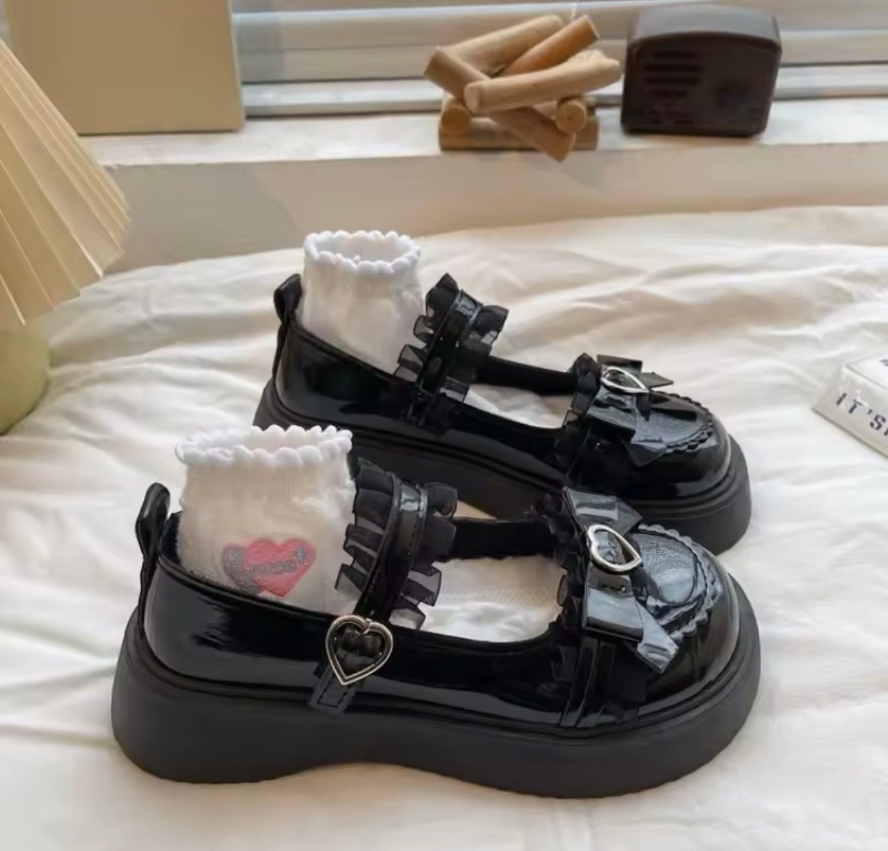 R2 shoe - Image 2