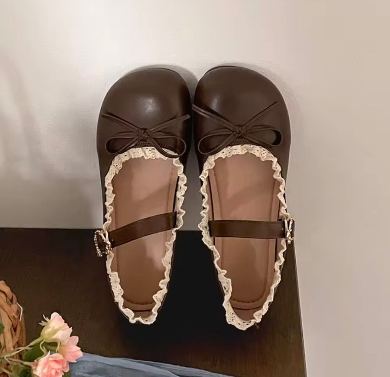 Vintage shoes - صورة 2