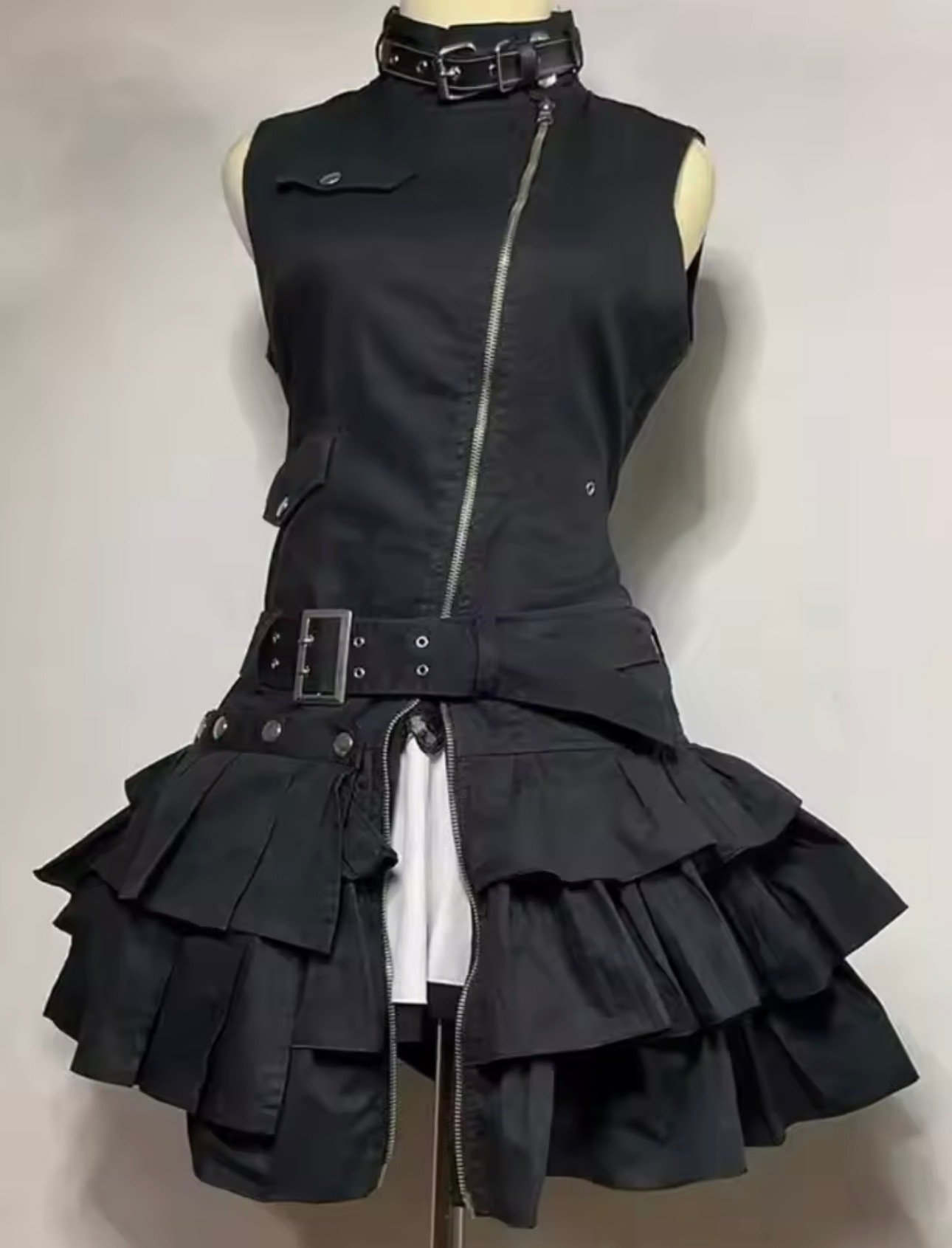 Dress - صورة 4