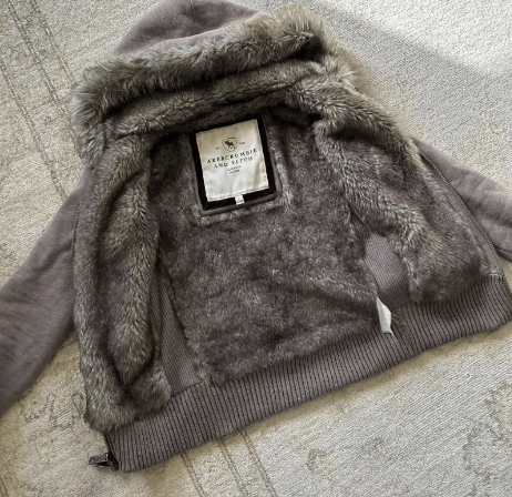 y2k jacket - صورة 2