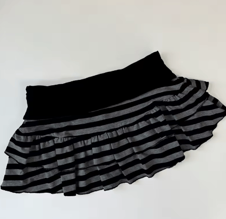 mini skirt - Image 1