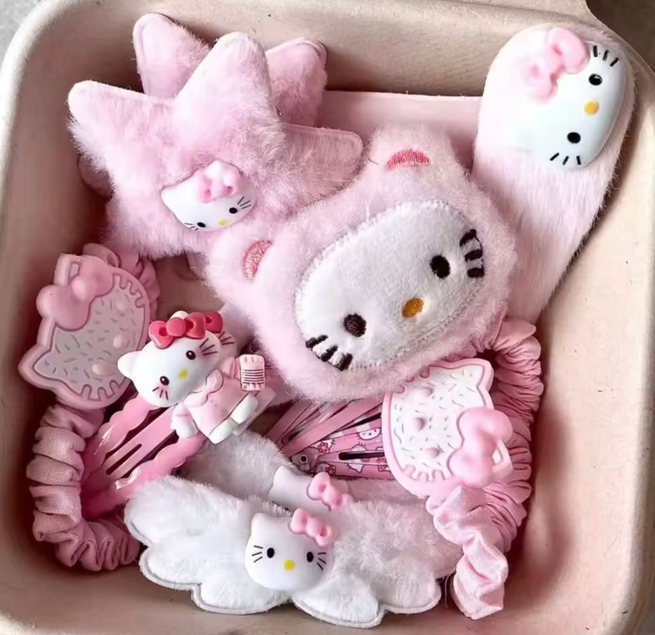 Hello kitty gift box - Image 12
