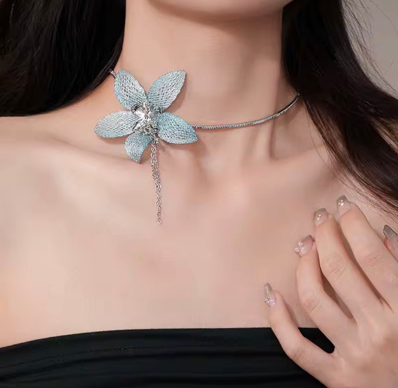 Flower necklace - Image 4