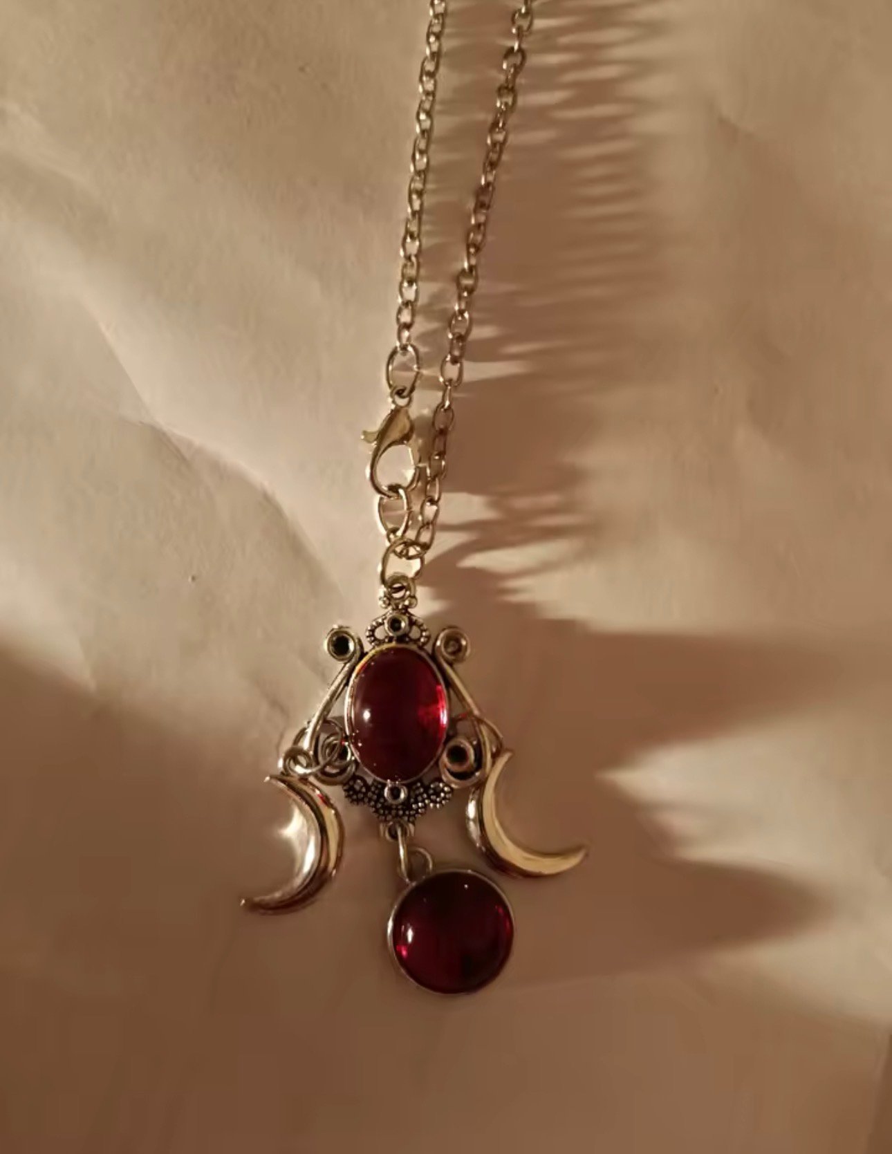 Vampire necklace - صورة 1