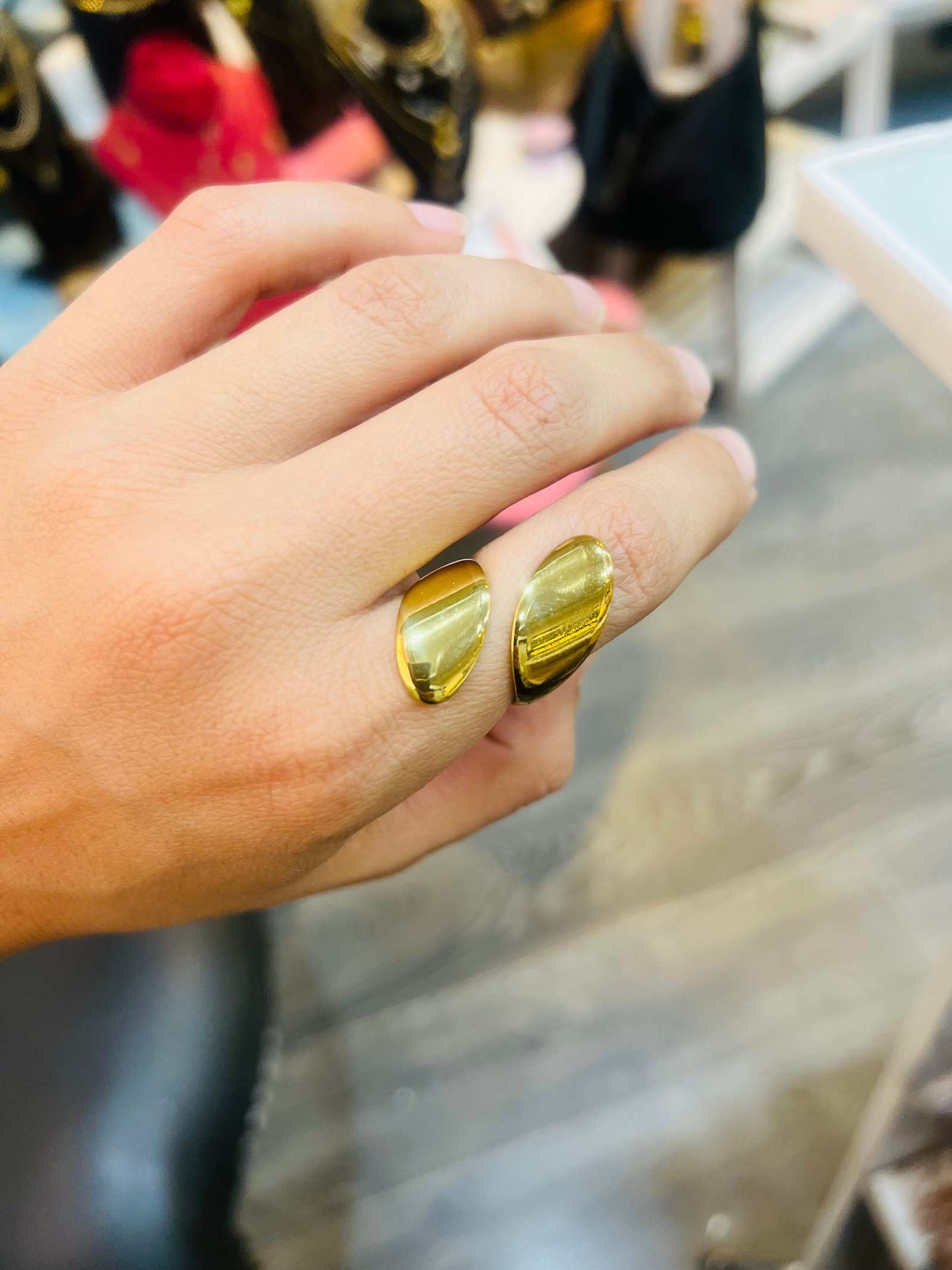 Ring 10 - صورة 1