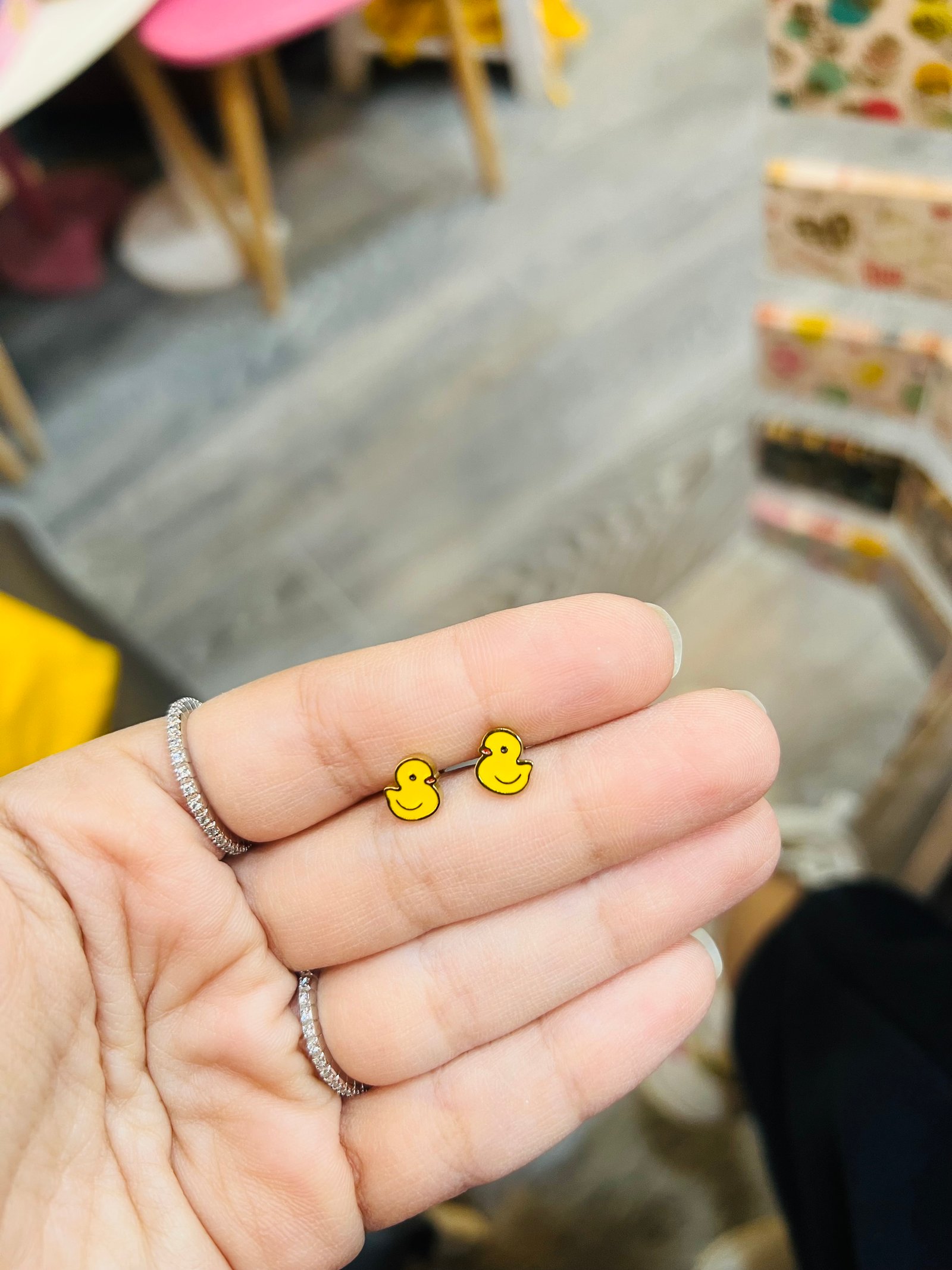 Duck earring  - Image 1