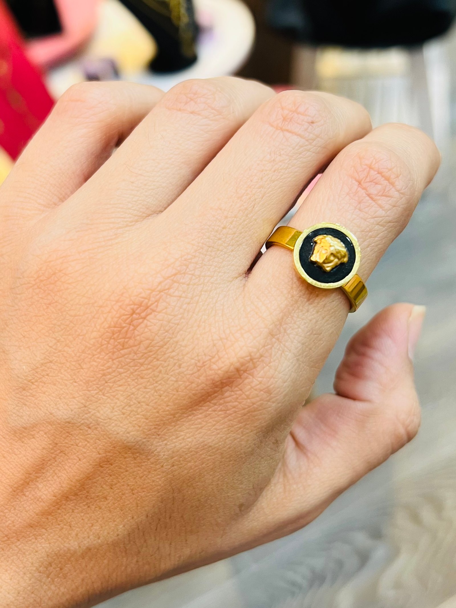 Vers*ce ring  - صورة 2