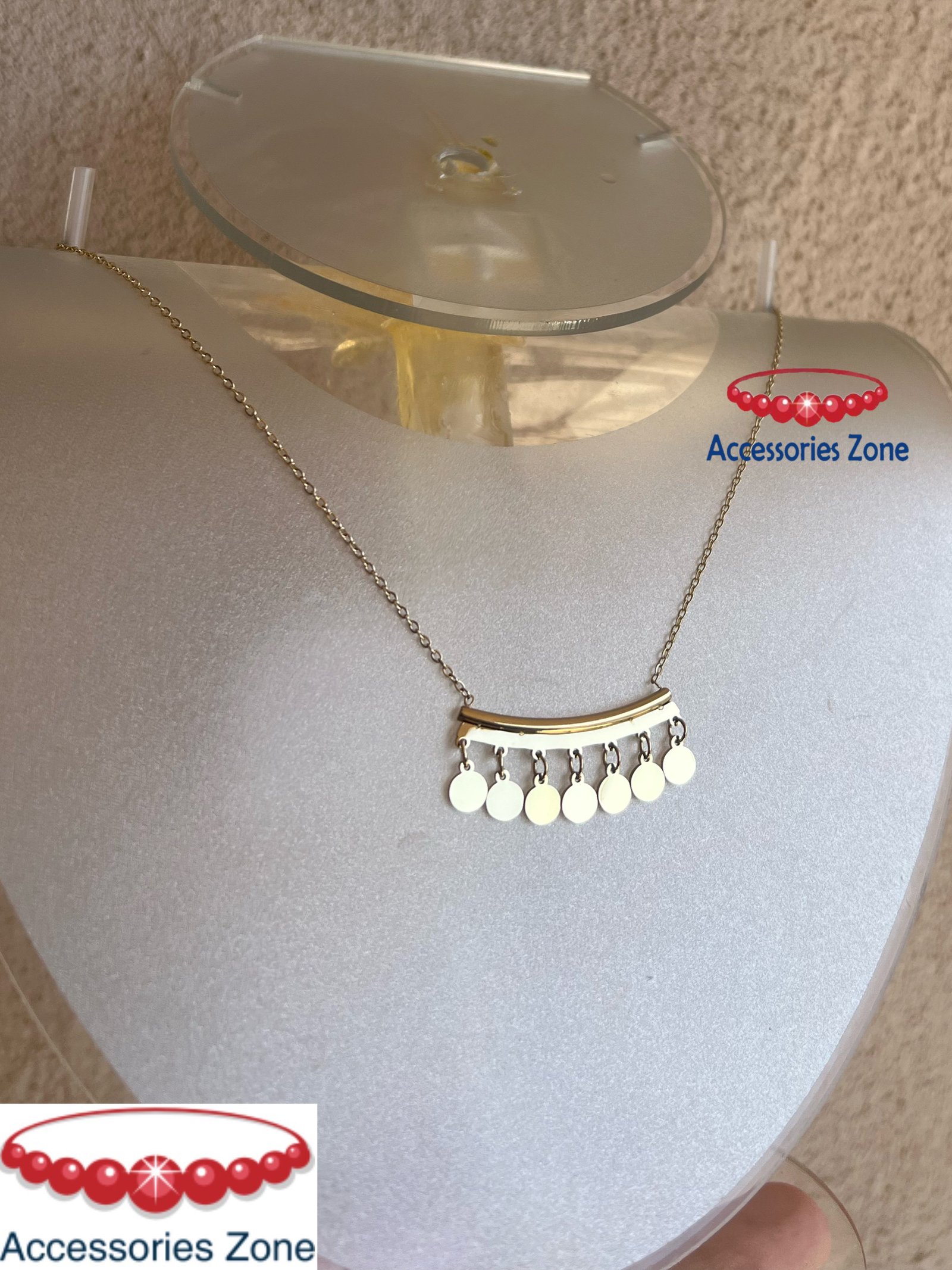 Short necklace  - صورة 1