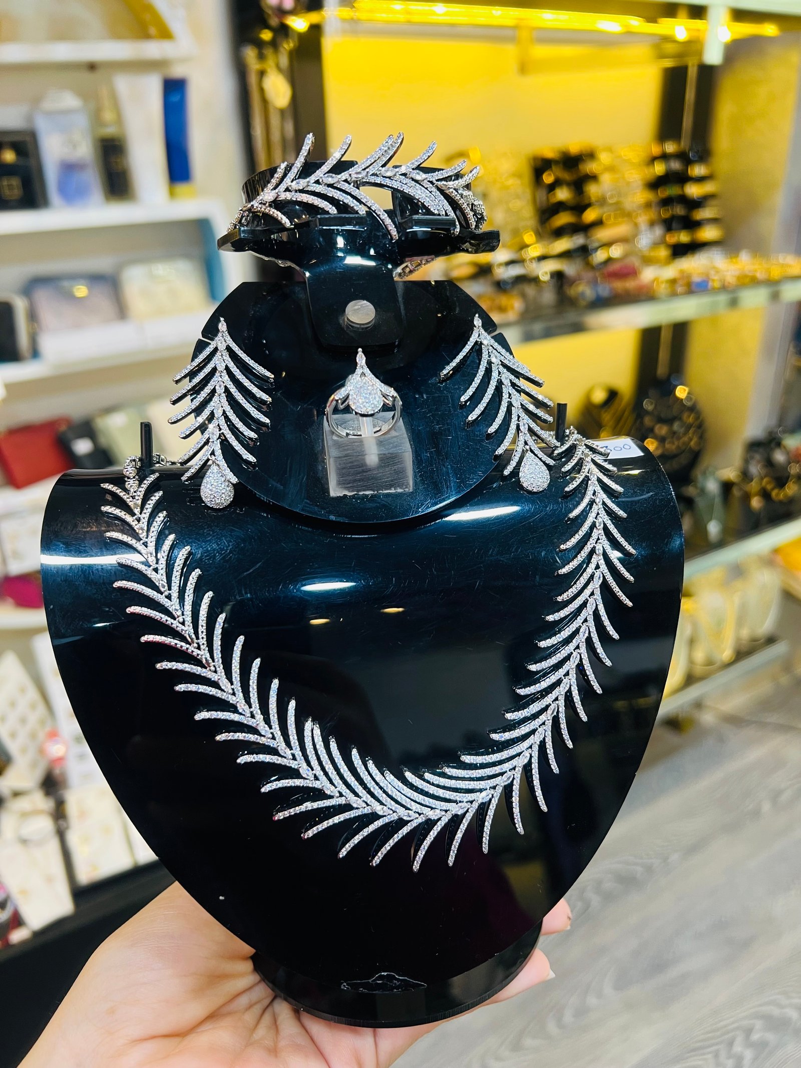 Unique soirée set  - Image 1
