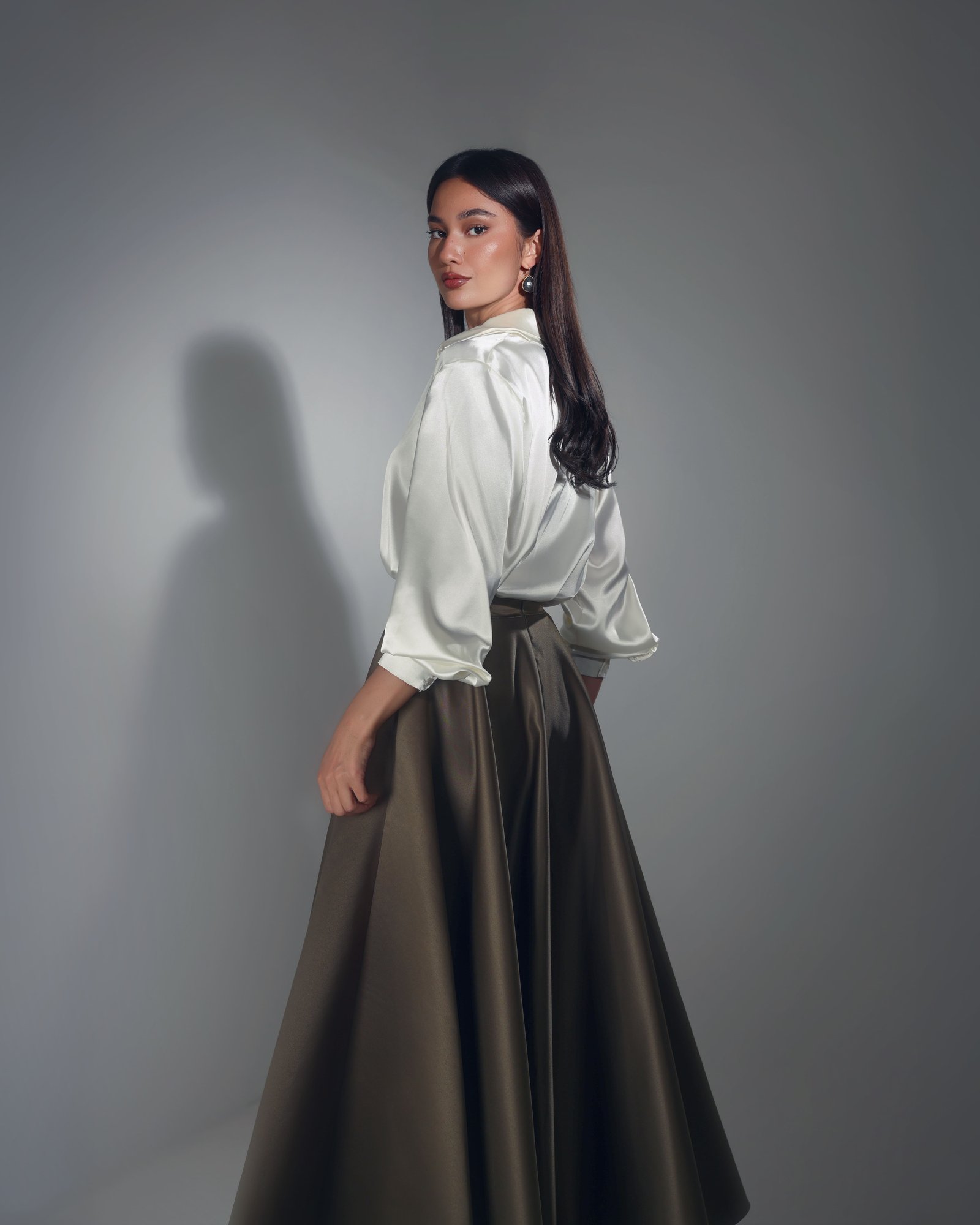 Satin shirt - صورة 4