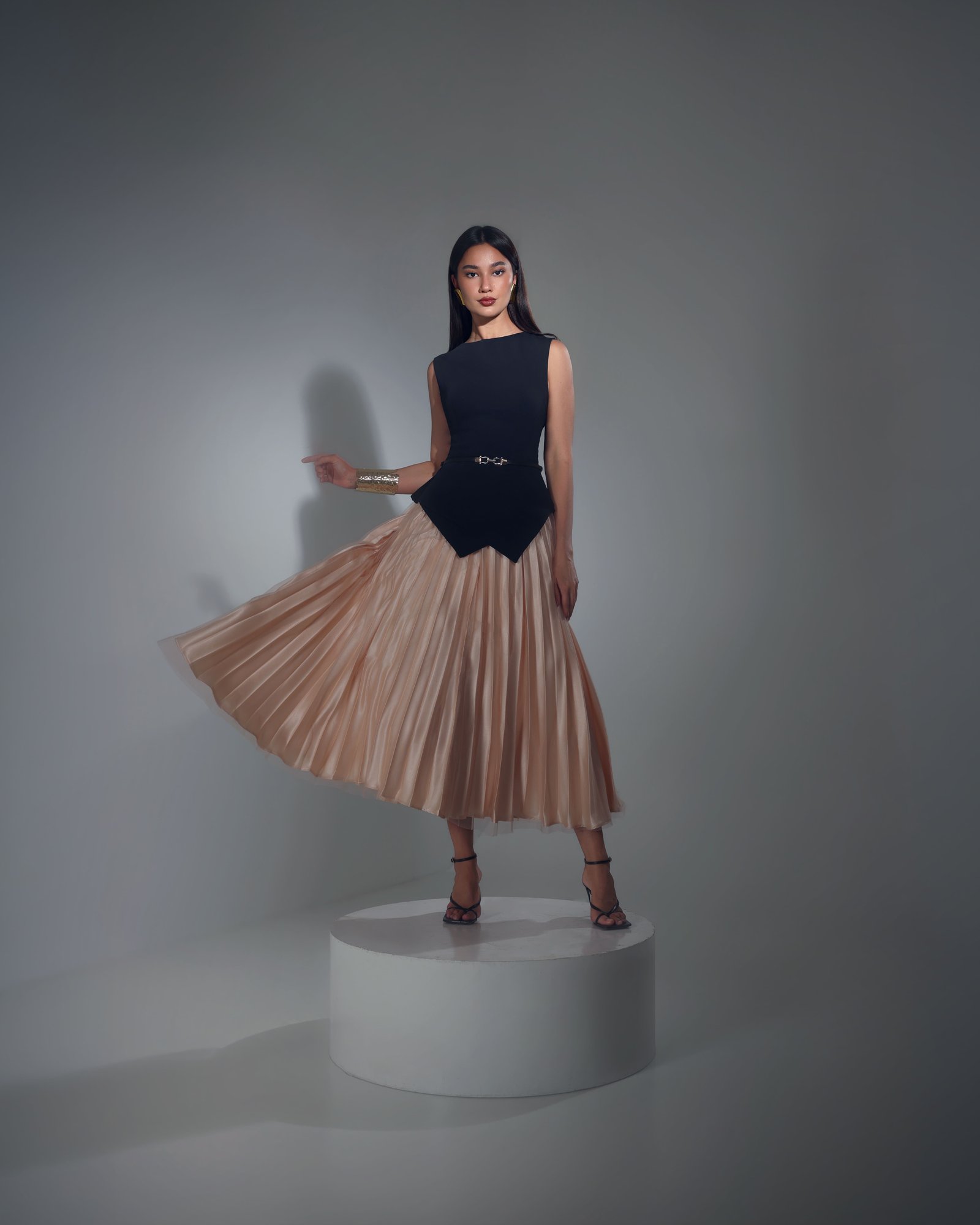 pleated tulle dress - صورة 6