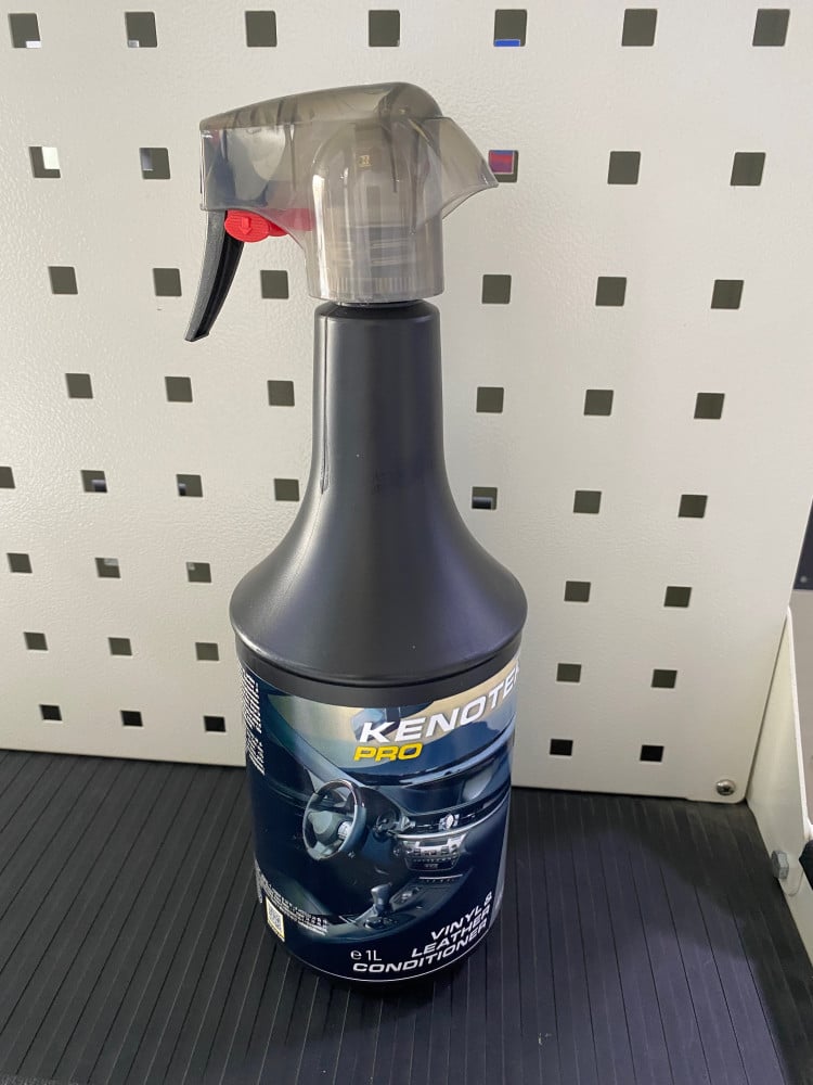 مجدد الفينيل والجلود كينوتيك 1 لتر Vinyl & Leather Conditioner - صورة 1