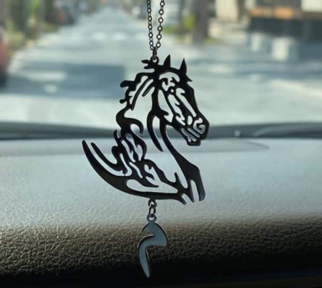 تعليقة سياره ع شكل خيل - صورة 2