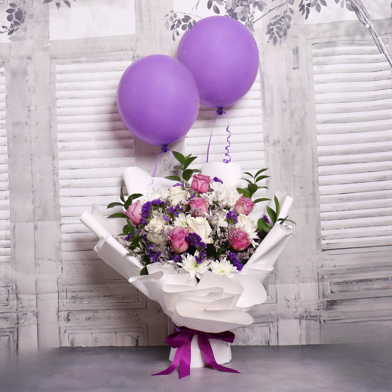 Bouquet With Balloon - Image 1