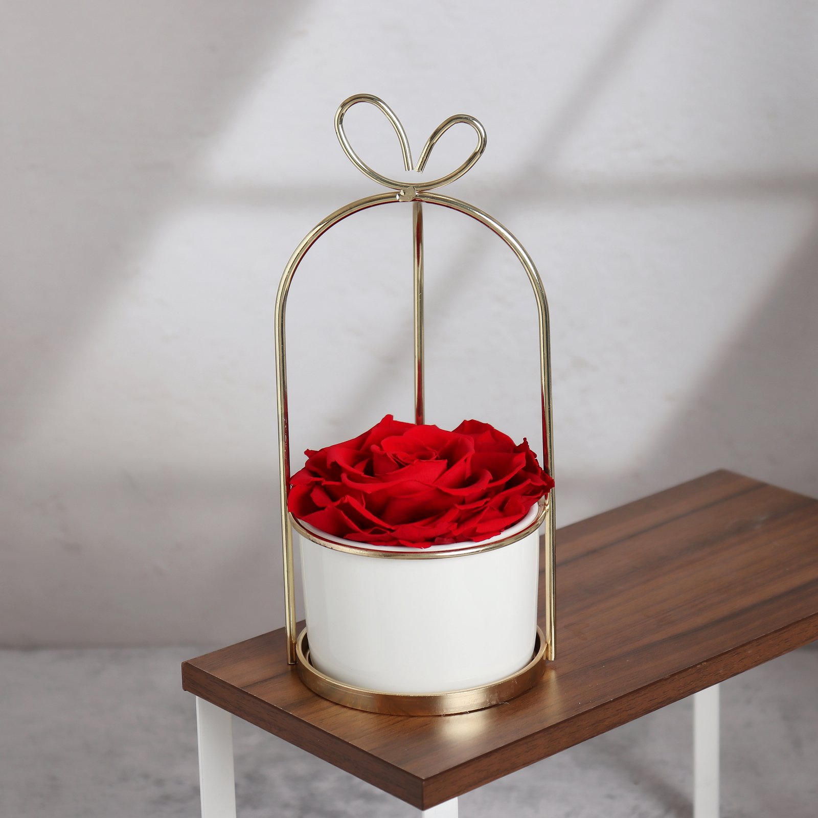 Red Rose basket - Image 1