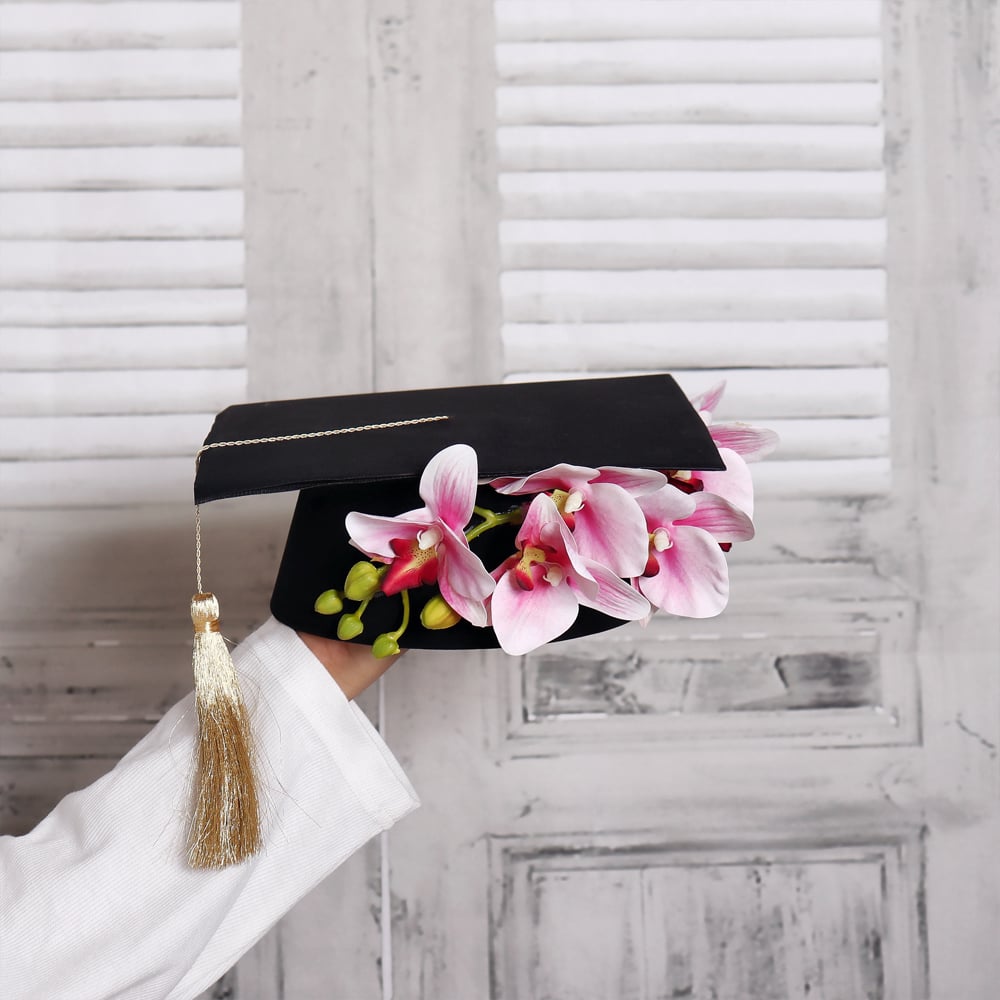Graduation Cap With Artificail Flowers - Image 1