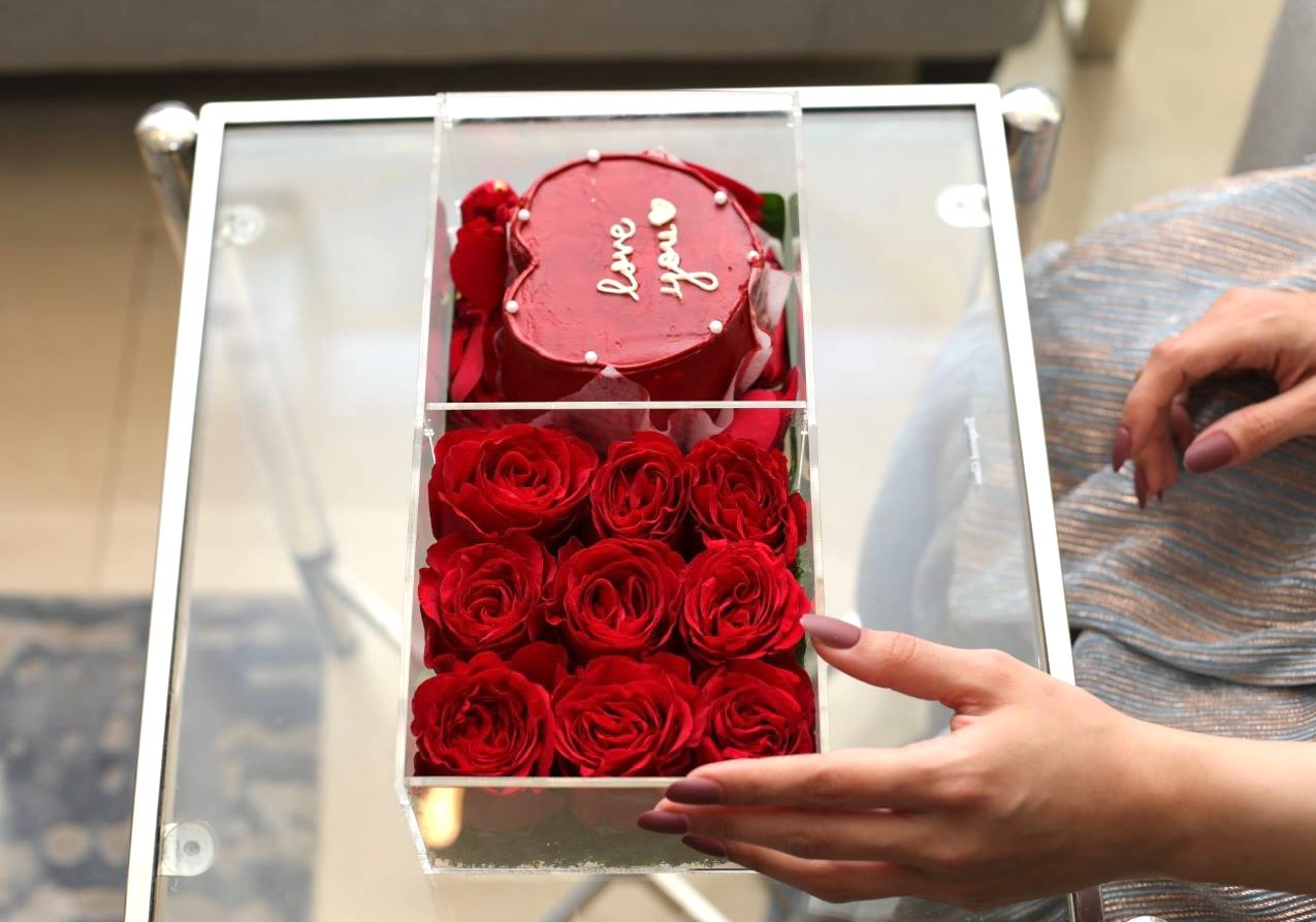 Cake and Flowers - Image 1