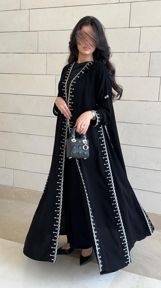 عباية جديدة بتطريز راقي - صورة 1