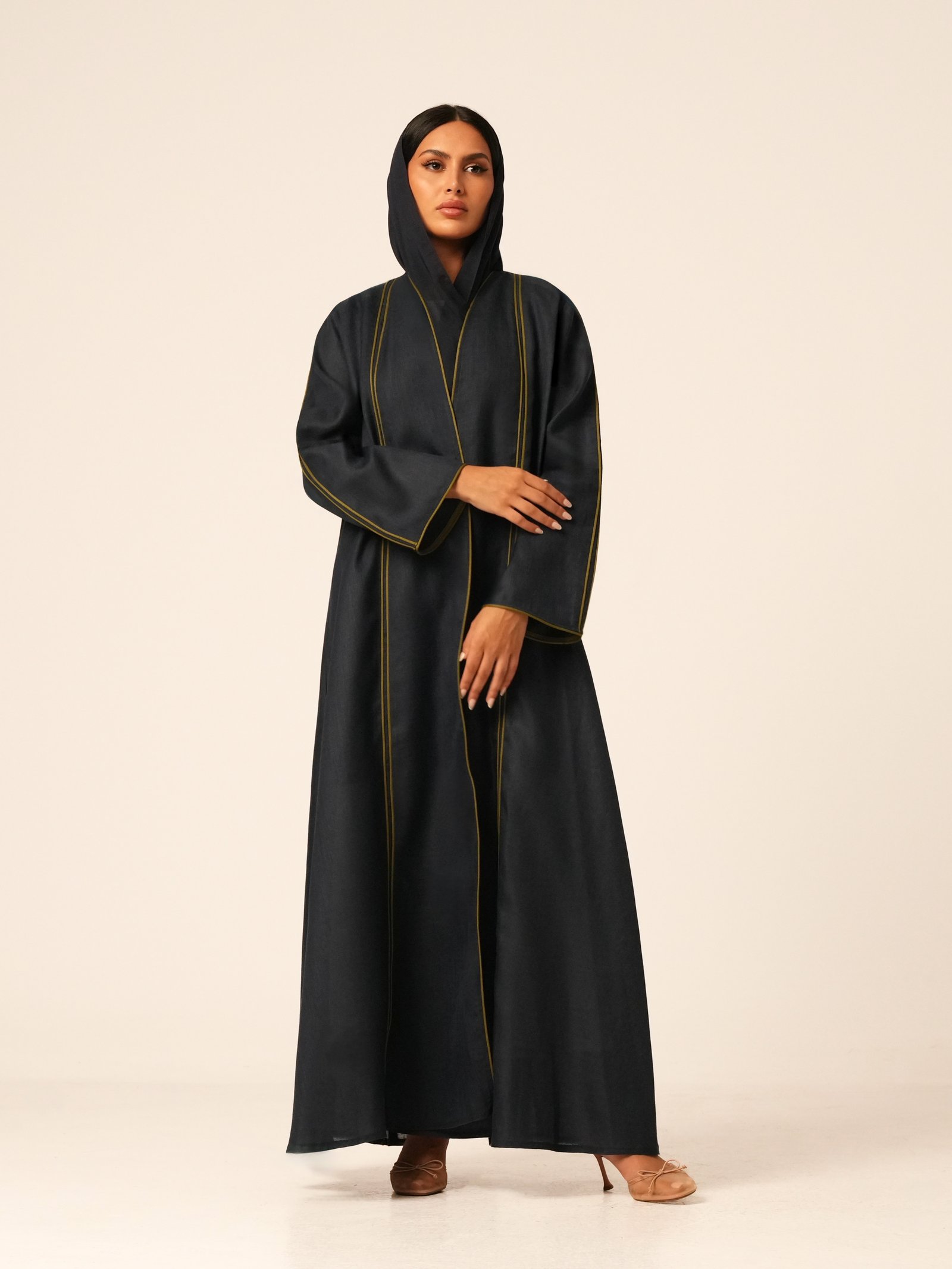 Laced Linen - صورة 2