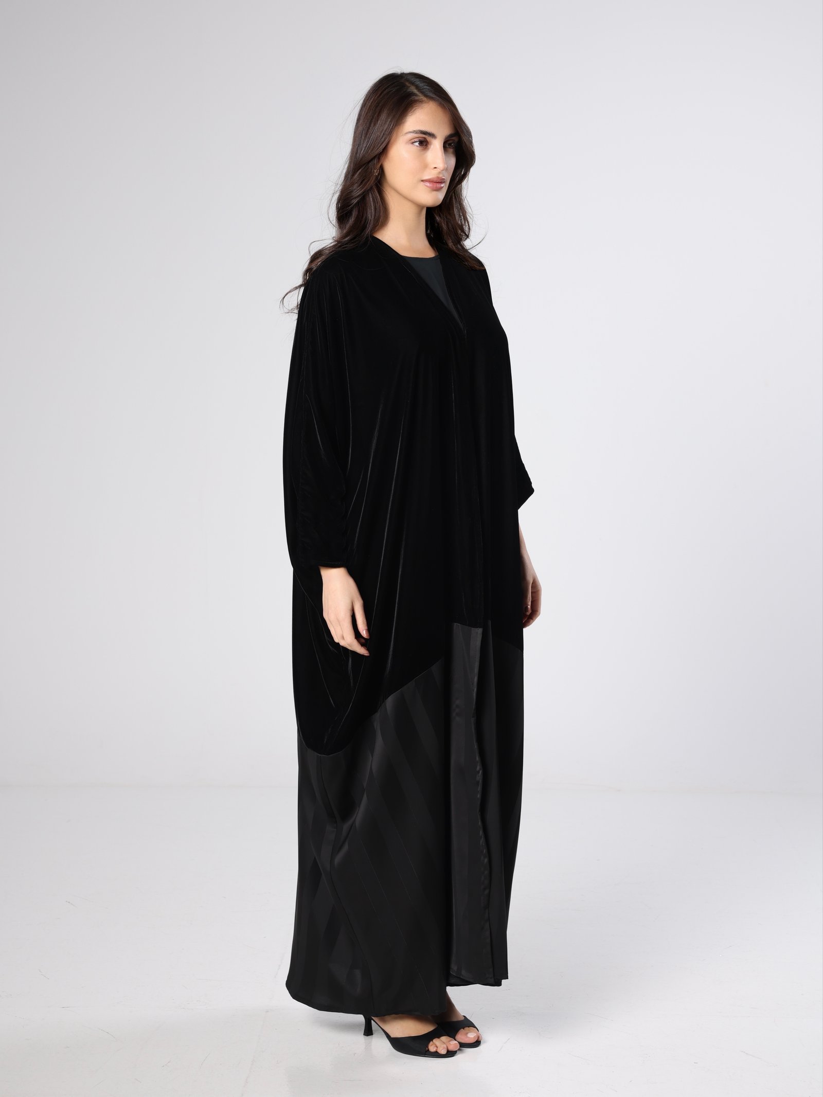 Velvet Edge - Image 2