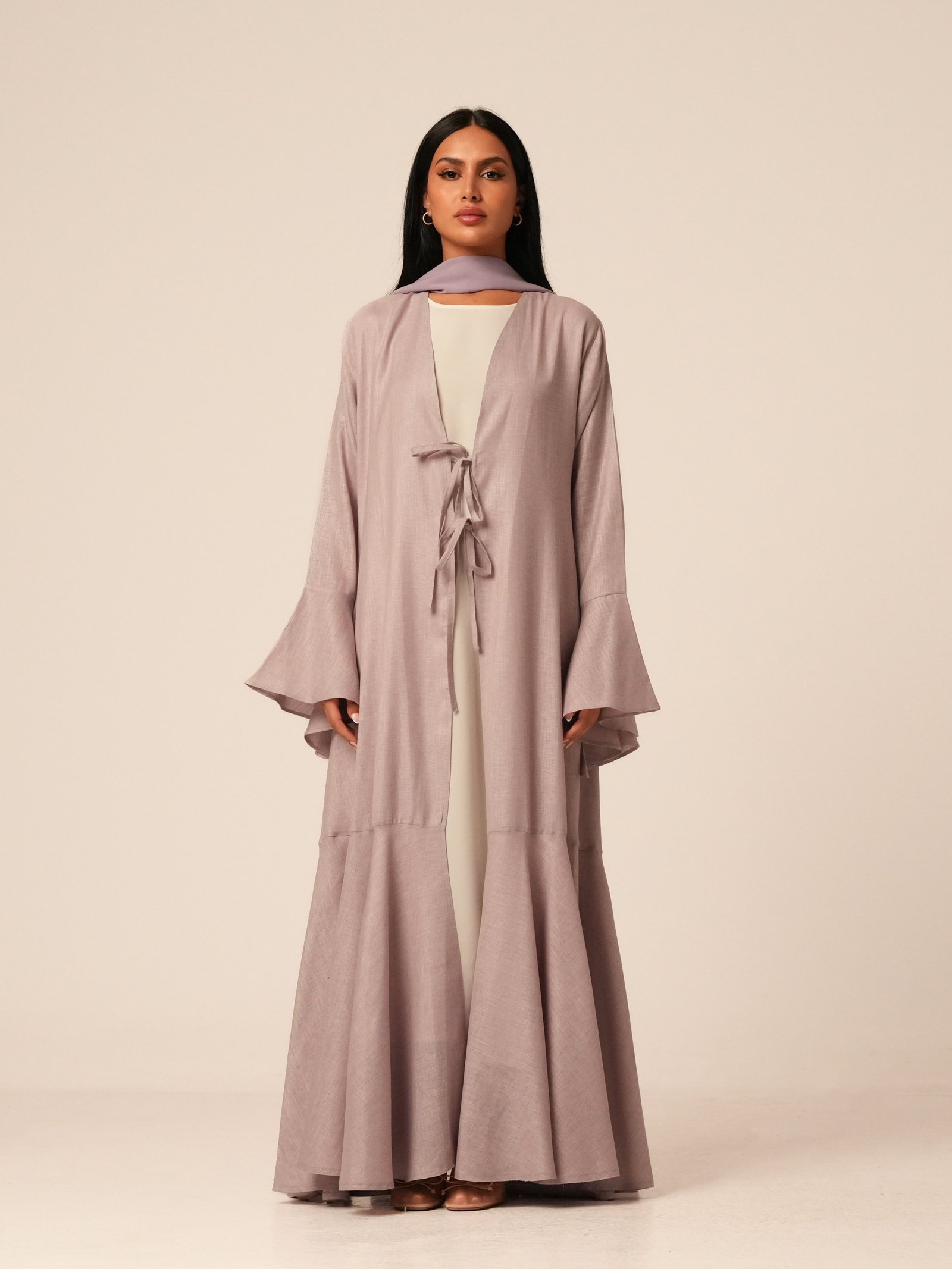 Linen Ruffles - صورة 1