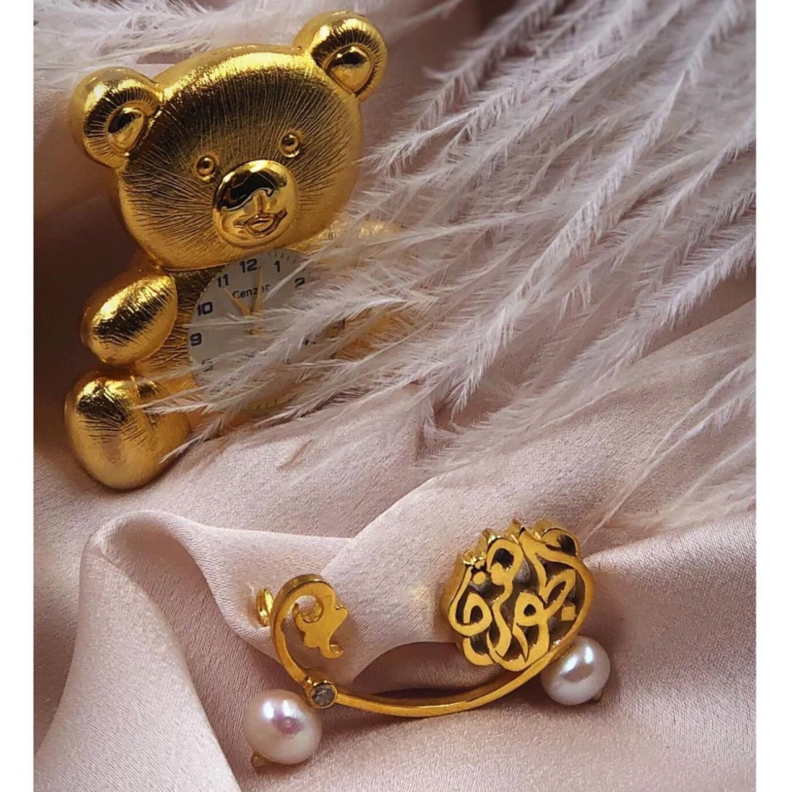 بروش بالإسم Customized Brooch - صورة 1