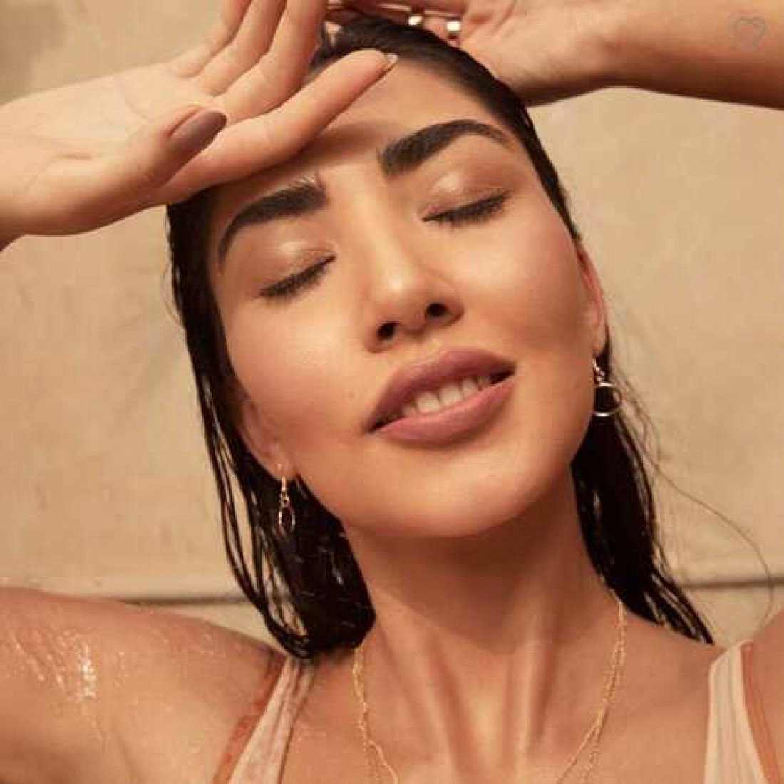 كريم اساس فوكس فيلتر من هدى بيوتي - Image 6